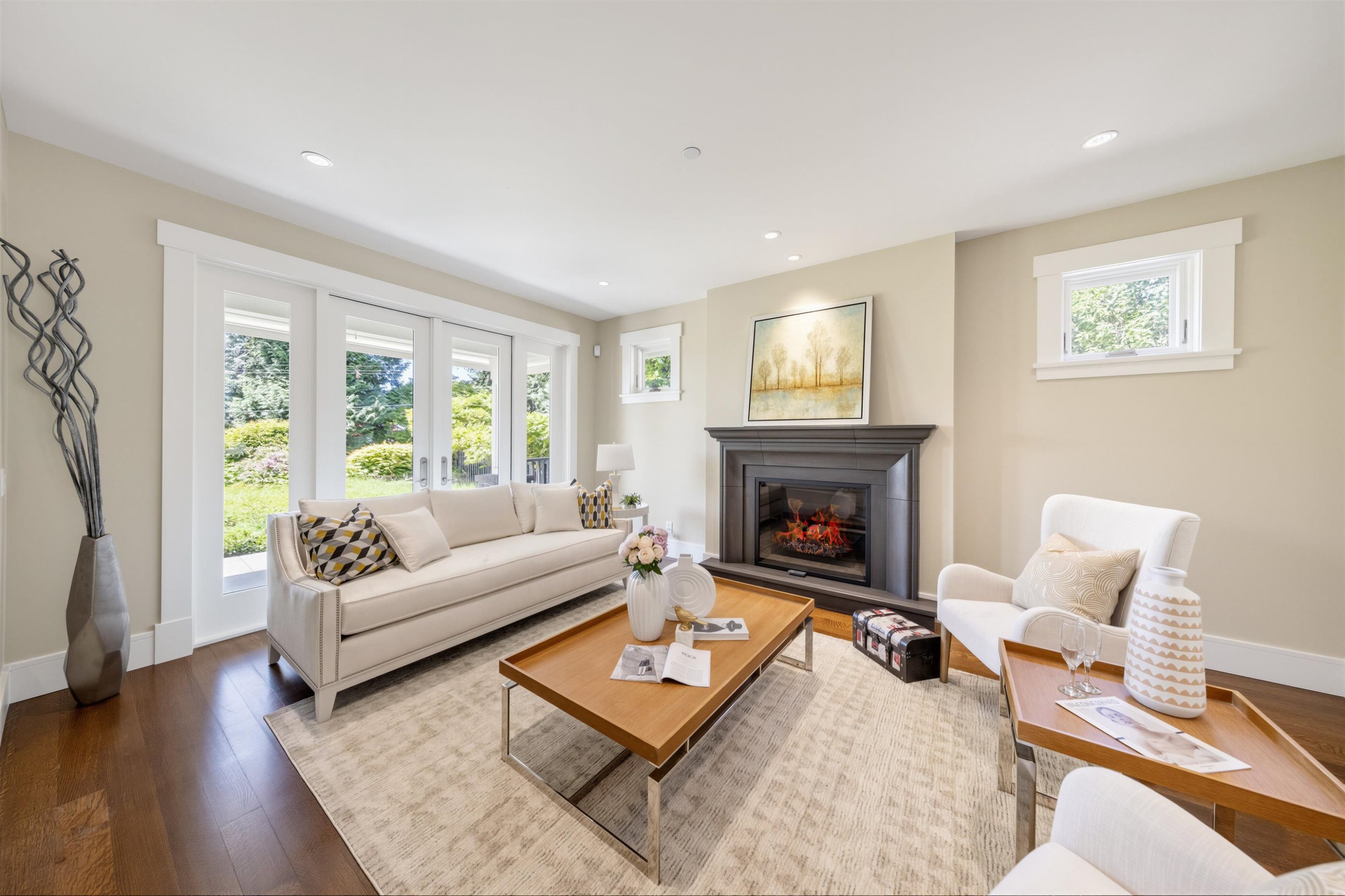2645 Rosebery Avenue, West Vancouver, BC