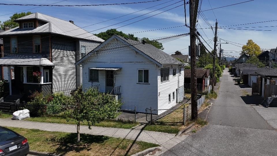 824 Semlin Drive, Vancouver, BC