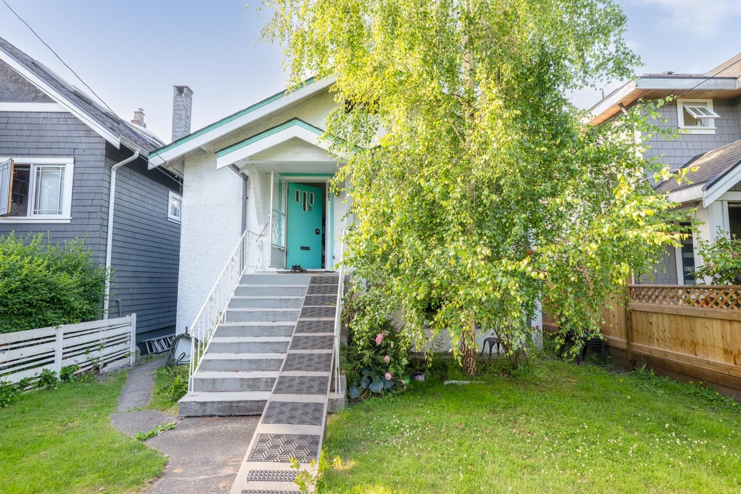 3627 7Th Avenue W, Vancouver, BC