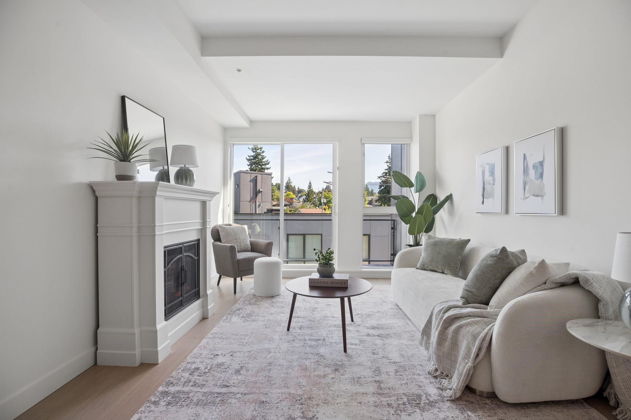 563-422 3Rd Street E, North Vancouver, BC