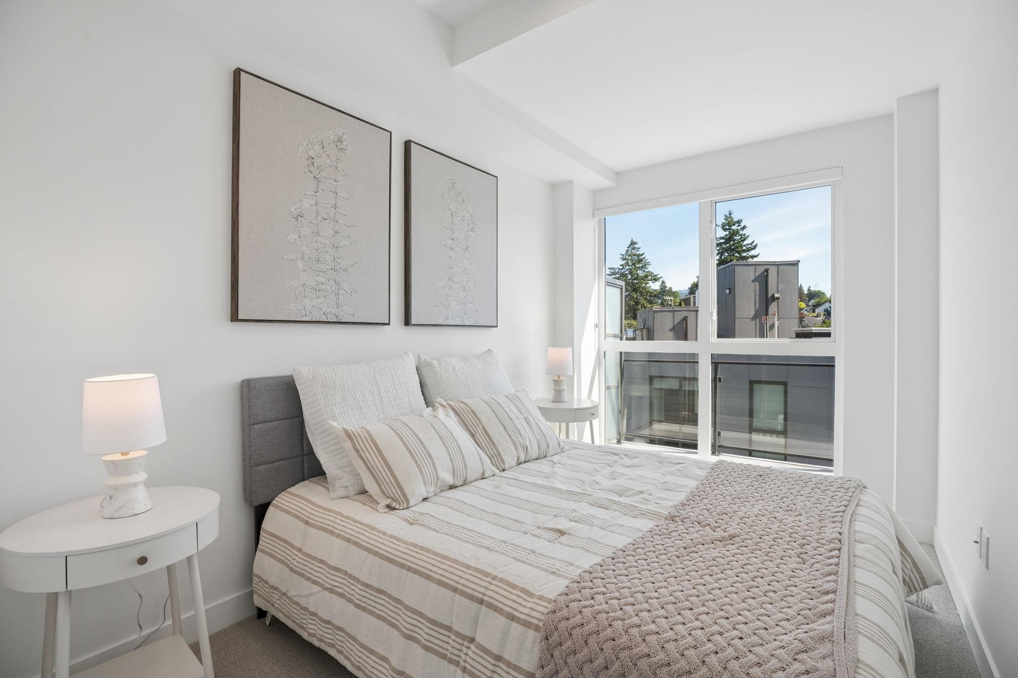 563-422 3Rd Street E, North Vancouver, BC