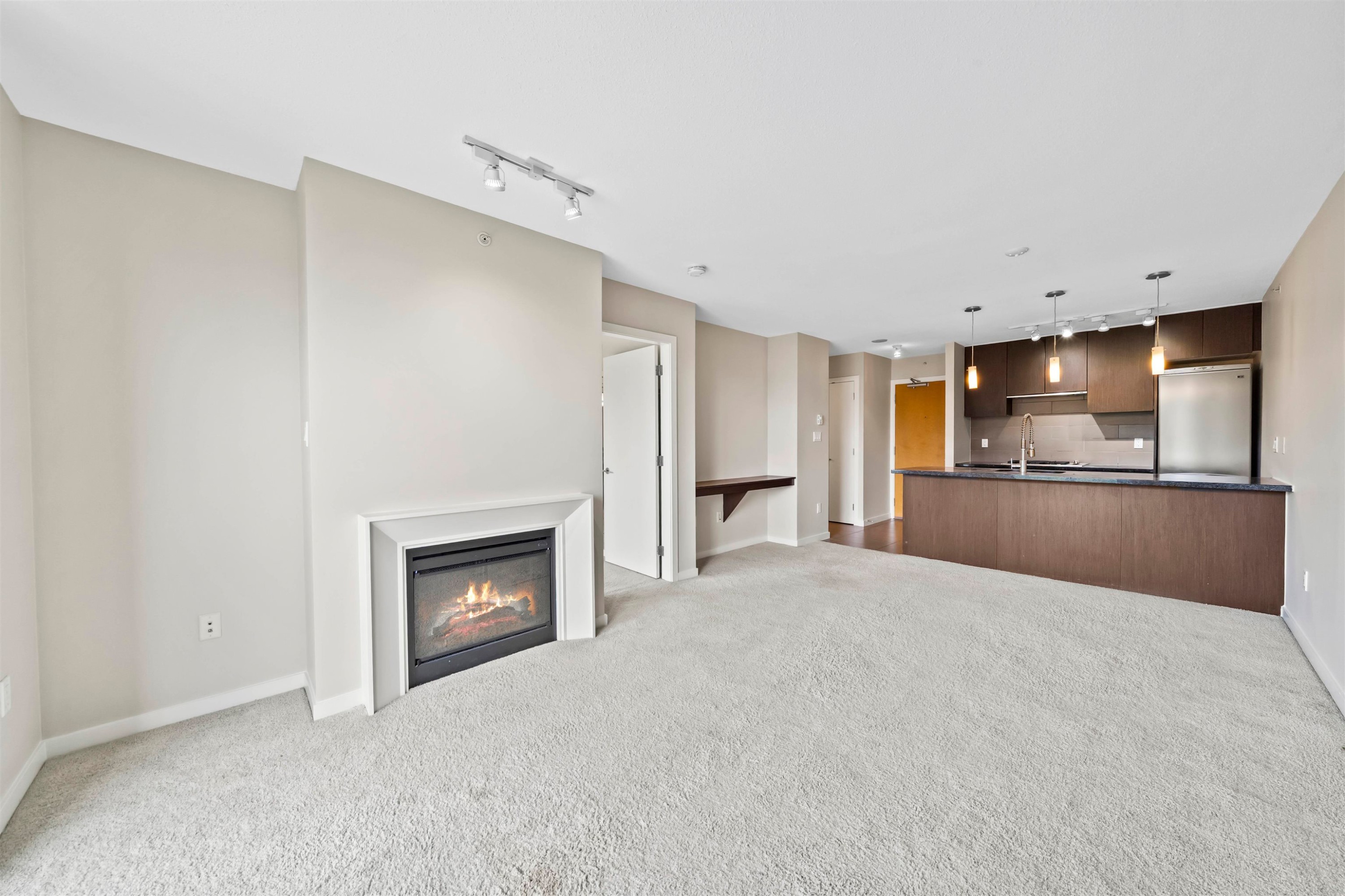 608-2982 Burlington Drive, Coquitlam, BC