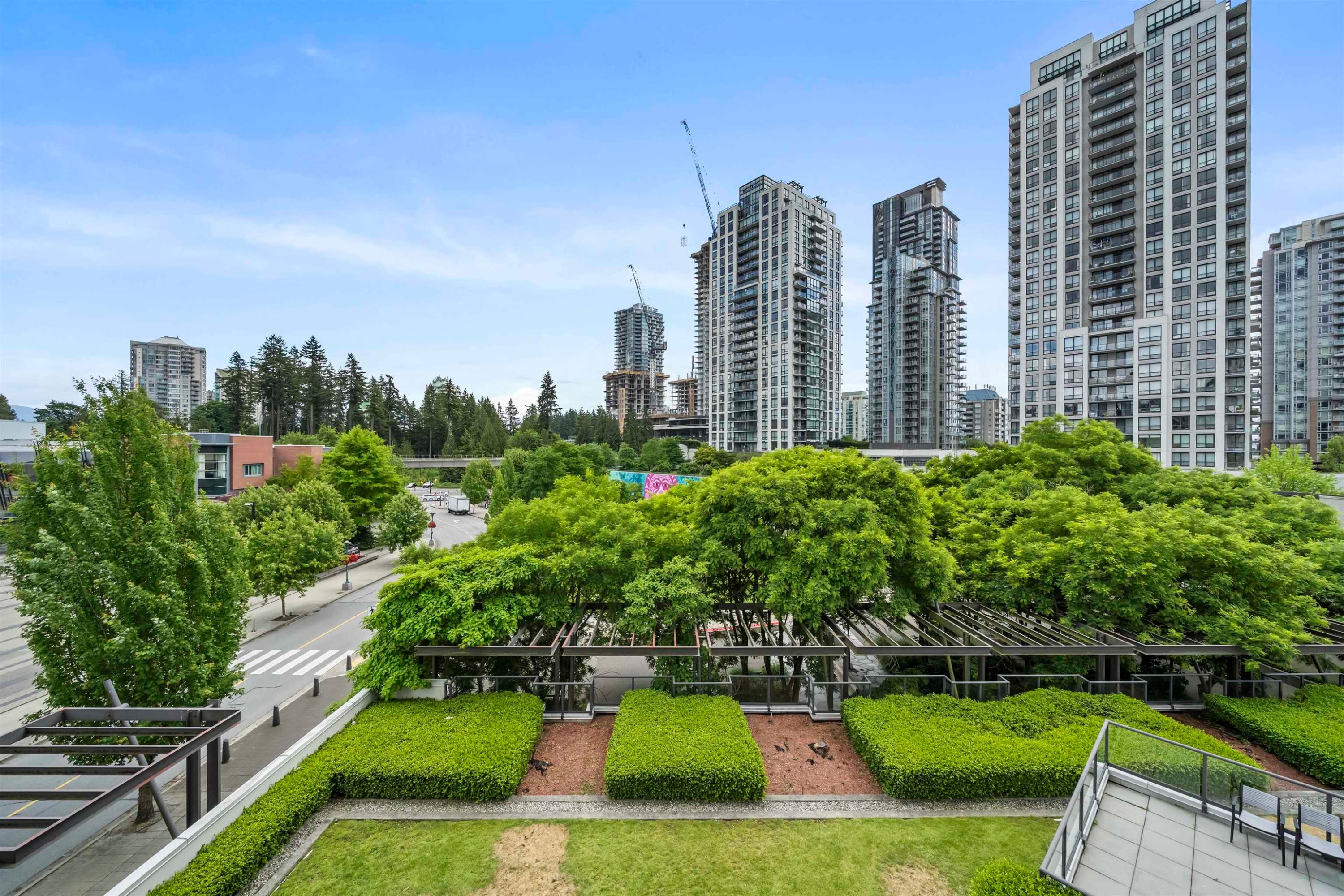 608-2982 Burlington Drive, Coquitlam, BC