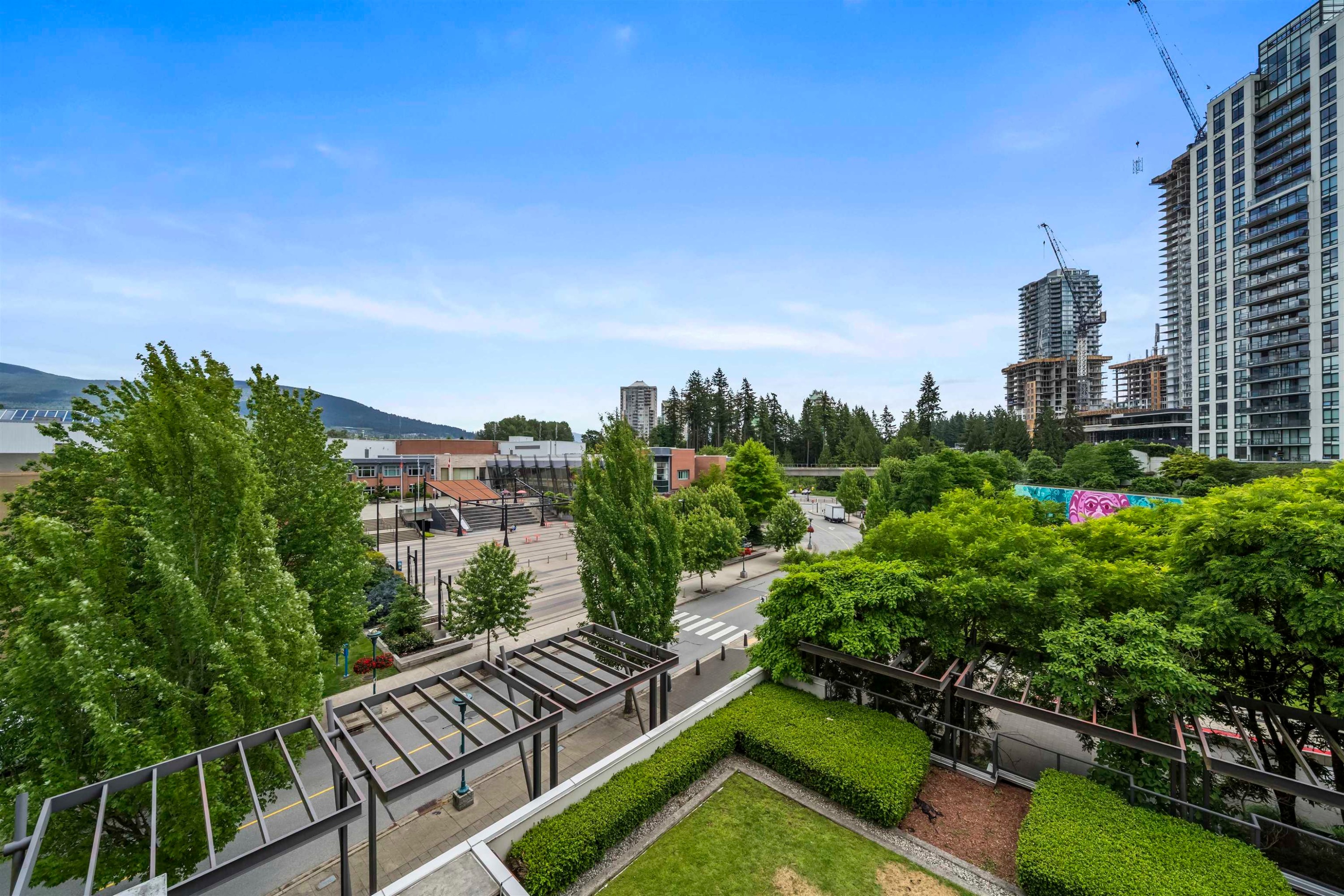 608-2982 Burlington Drive, Coquitlam, BC