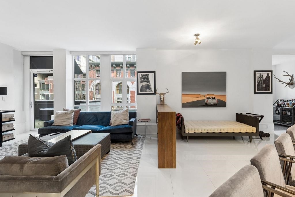 304-1102 Hornby Street, Vancouver, BC