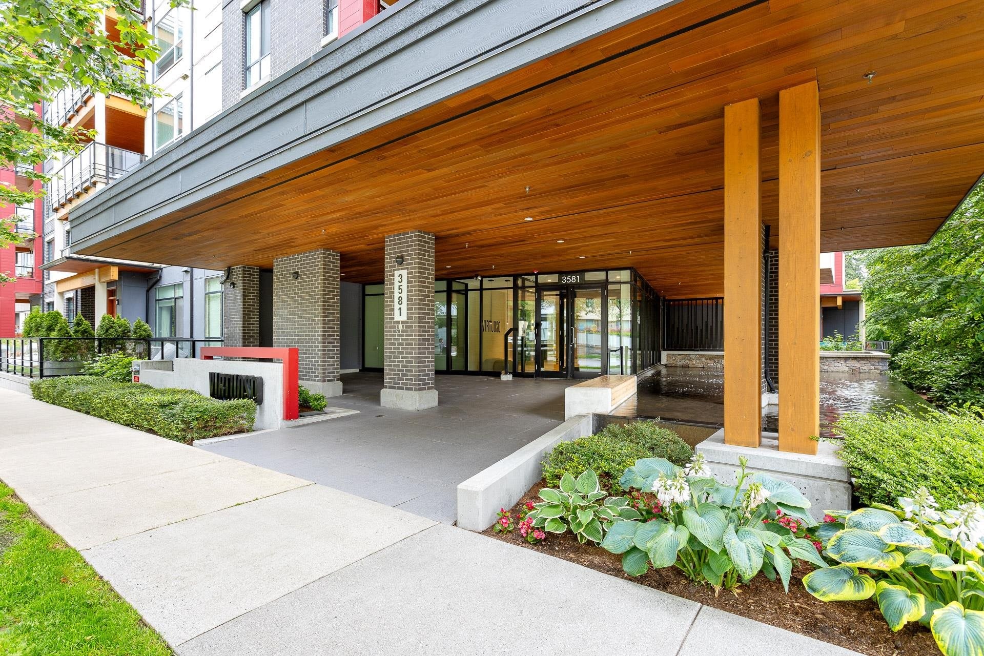 212-3581 Ross Drive, Vancouver, BC