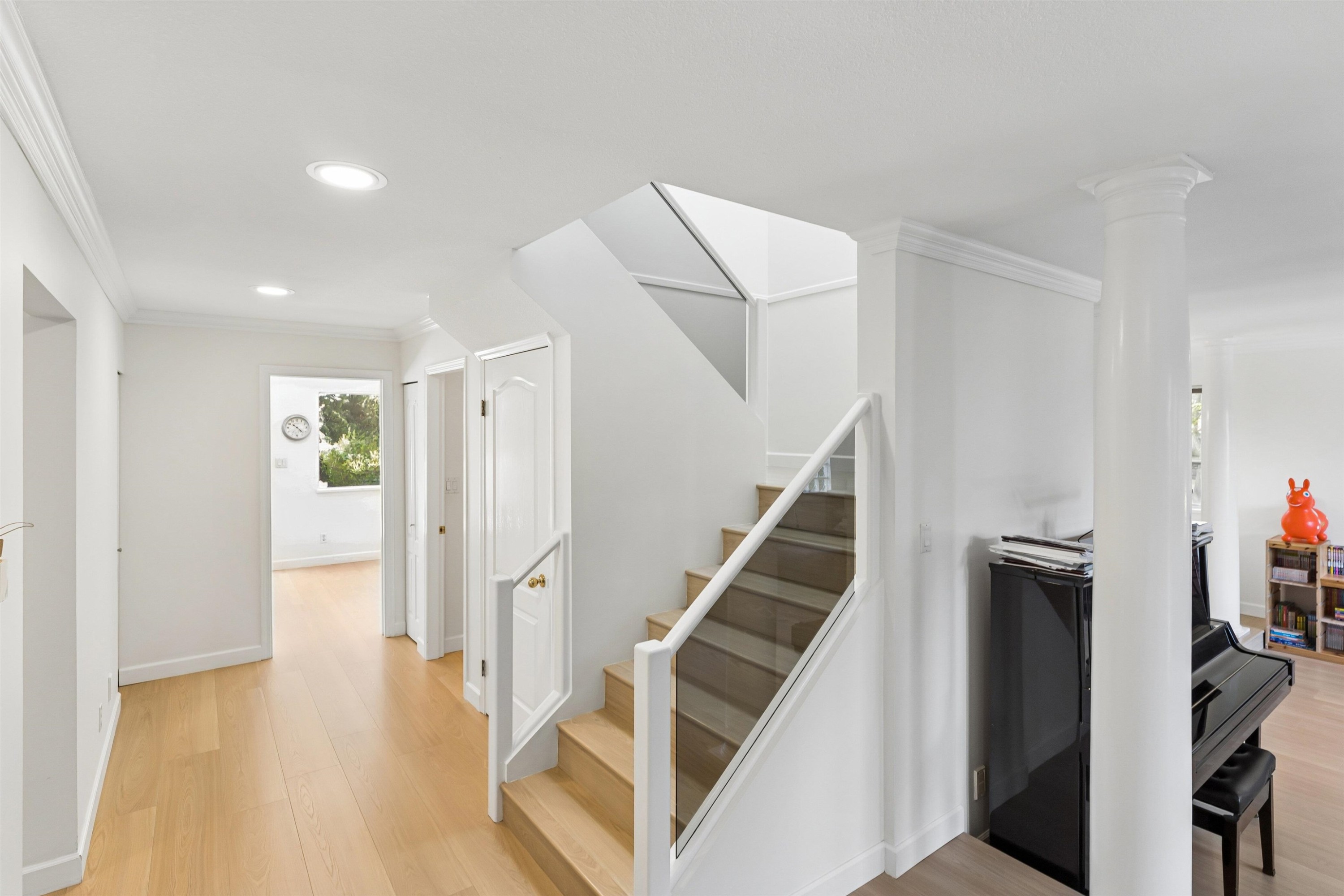 5399 Westhaven Wynd, West Vancouver, BC - Indoor Photo Showing Other Room