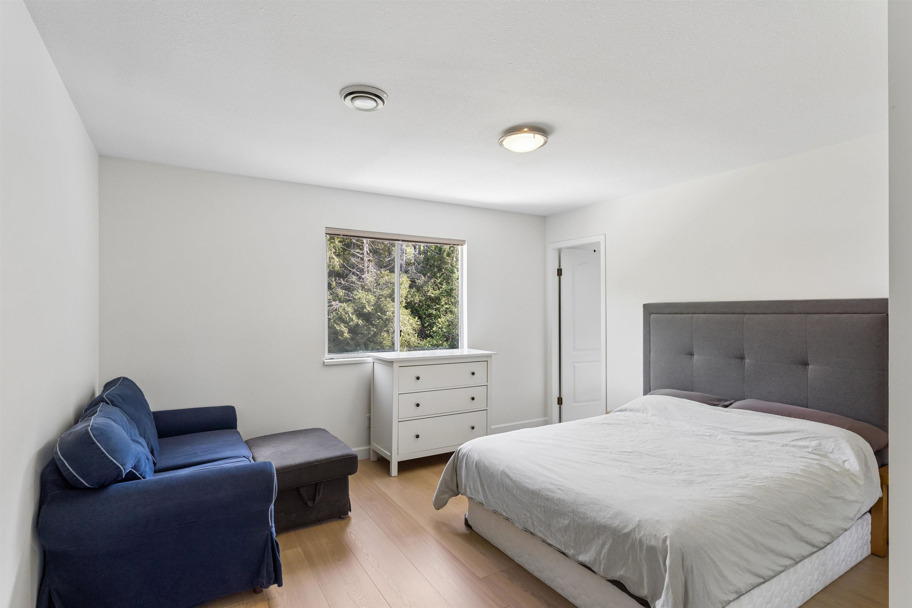 5399 Westhaven Wynd, West Vancouver, BC - Indoor Photo Showing Bedroom