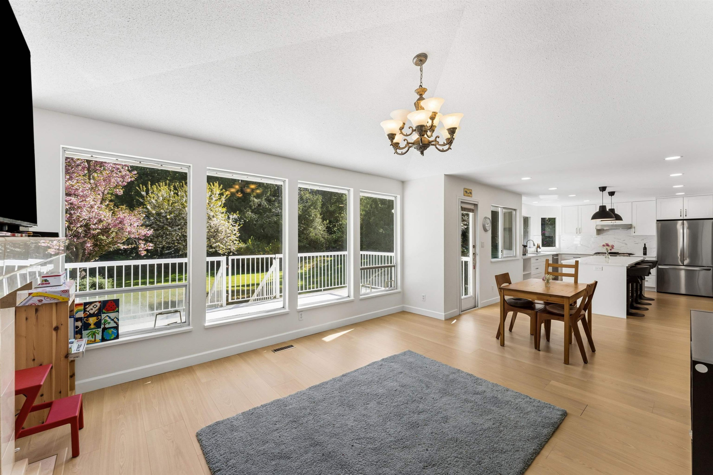 5399 Westhaven Wynd, West Vancouver, BC - Indoor