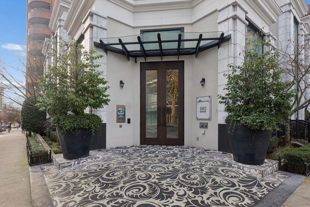 402-1102 Hornby Street, Vancouver, BC