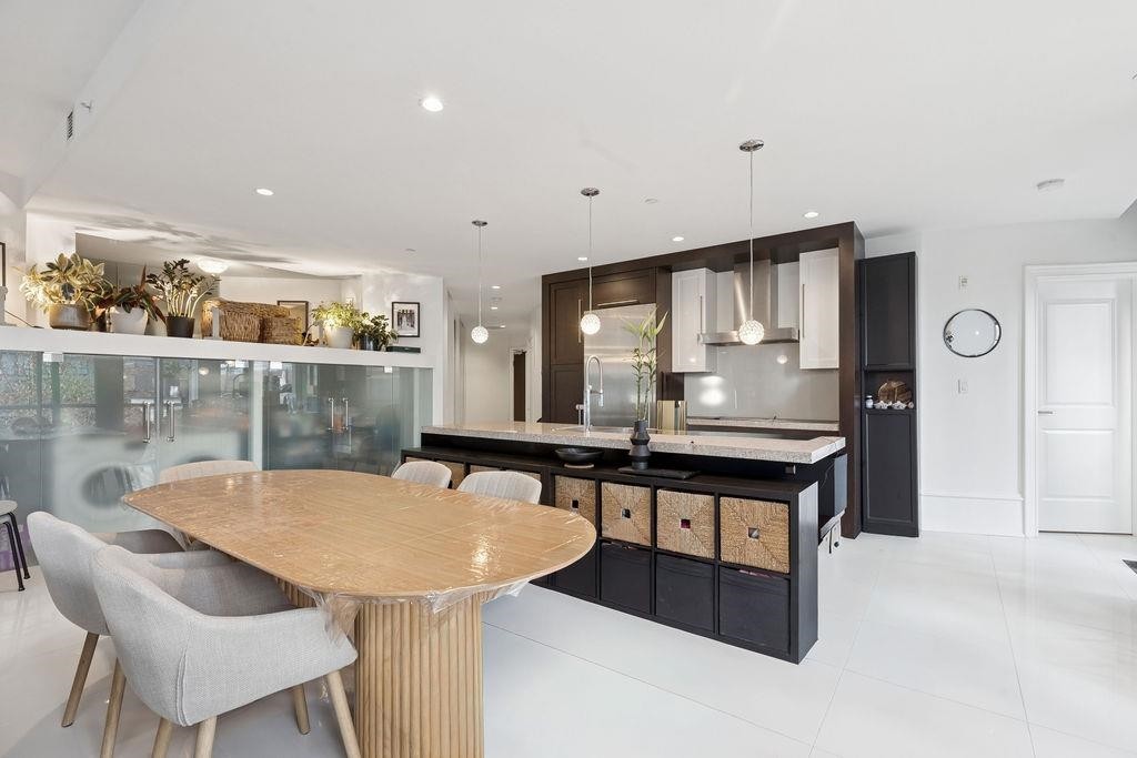 402-1102 Hornby Street, Vancouver, BC