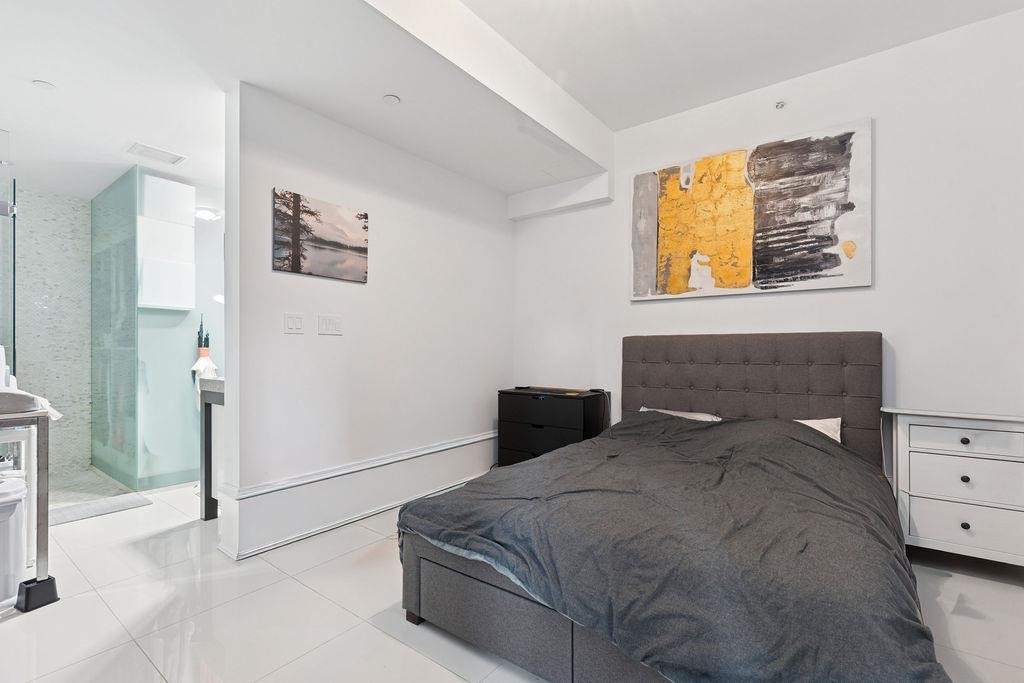 402-1102 Hornby Street, Vancouver, BC