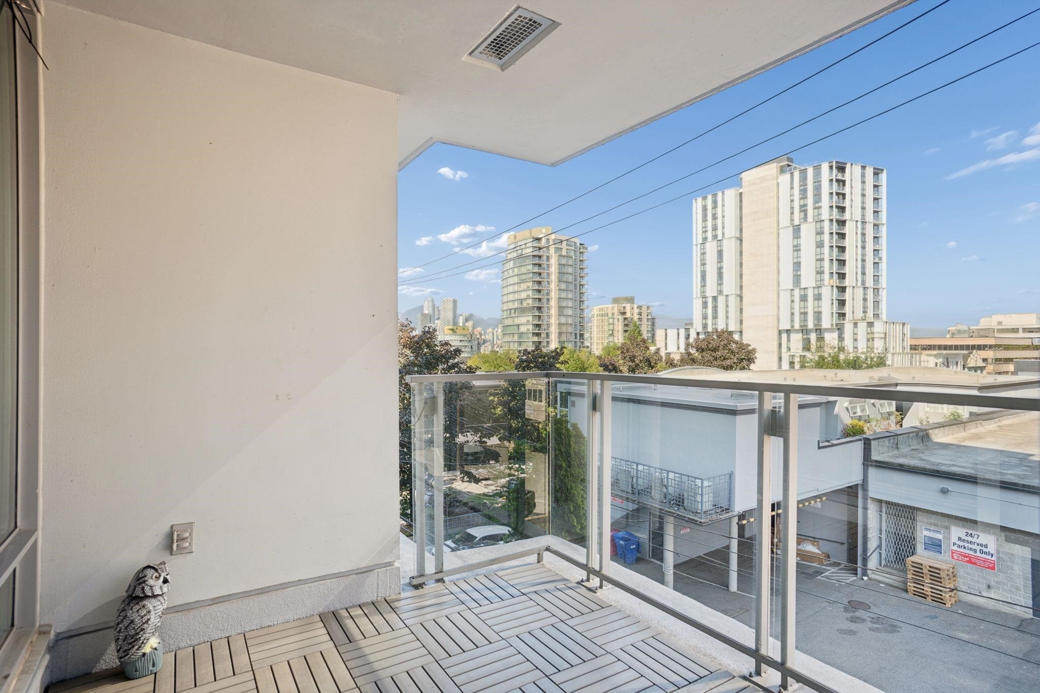 403-1530 8Th Avenue W, Vancouver, BC