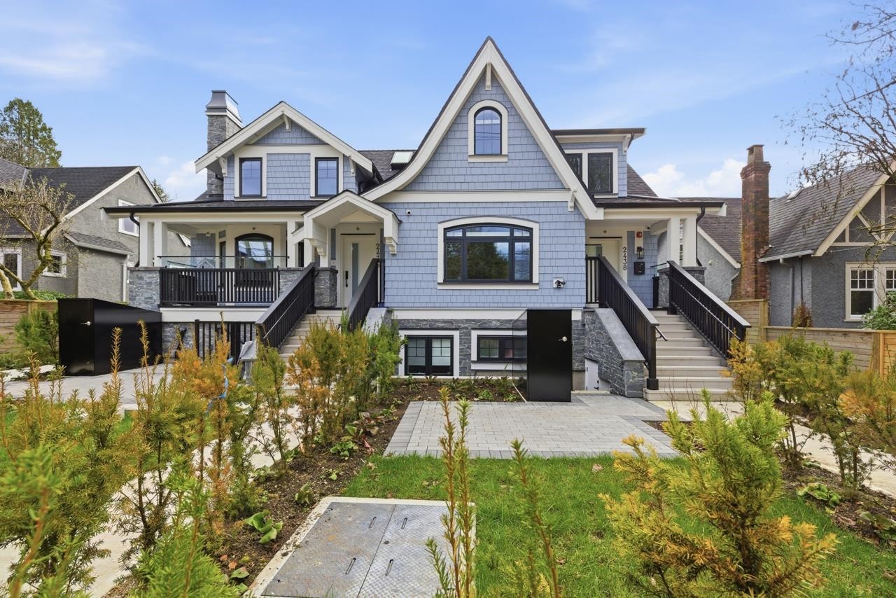 2438 49Th Avenue W, Vancouver, BC