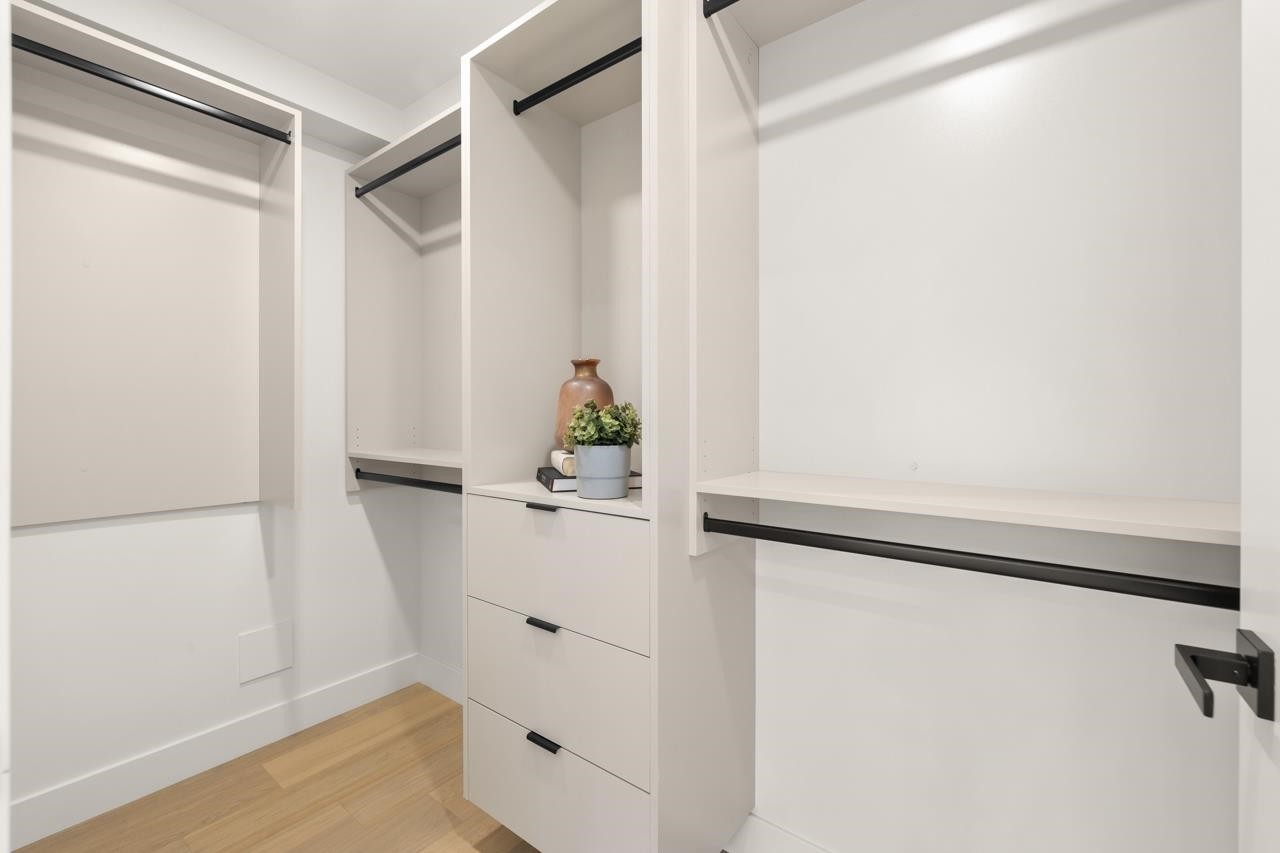 2438 49Th Avenue W, Vancouver, BC
