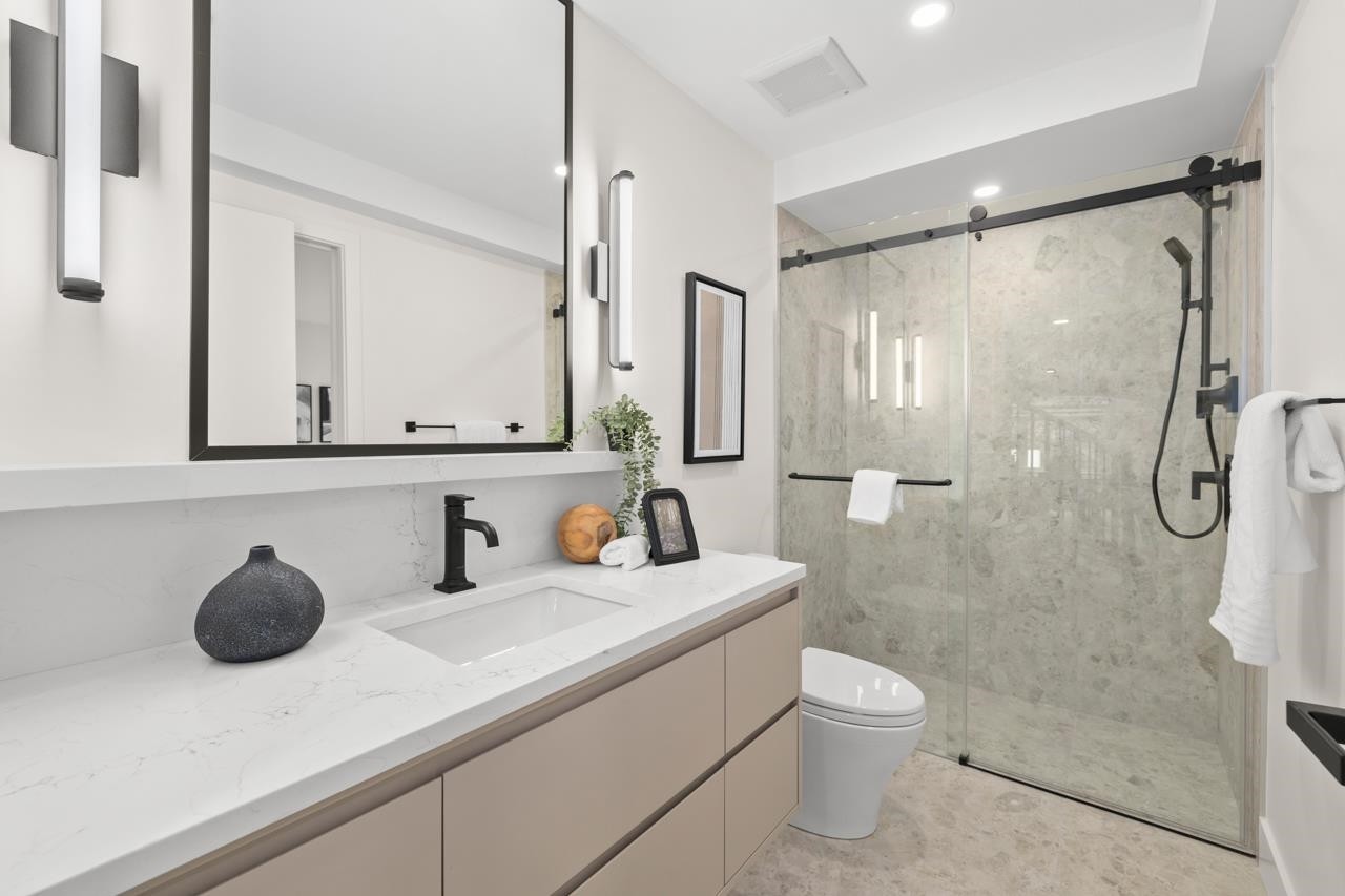 2438 49Th Avenue W, Vancouver, BC