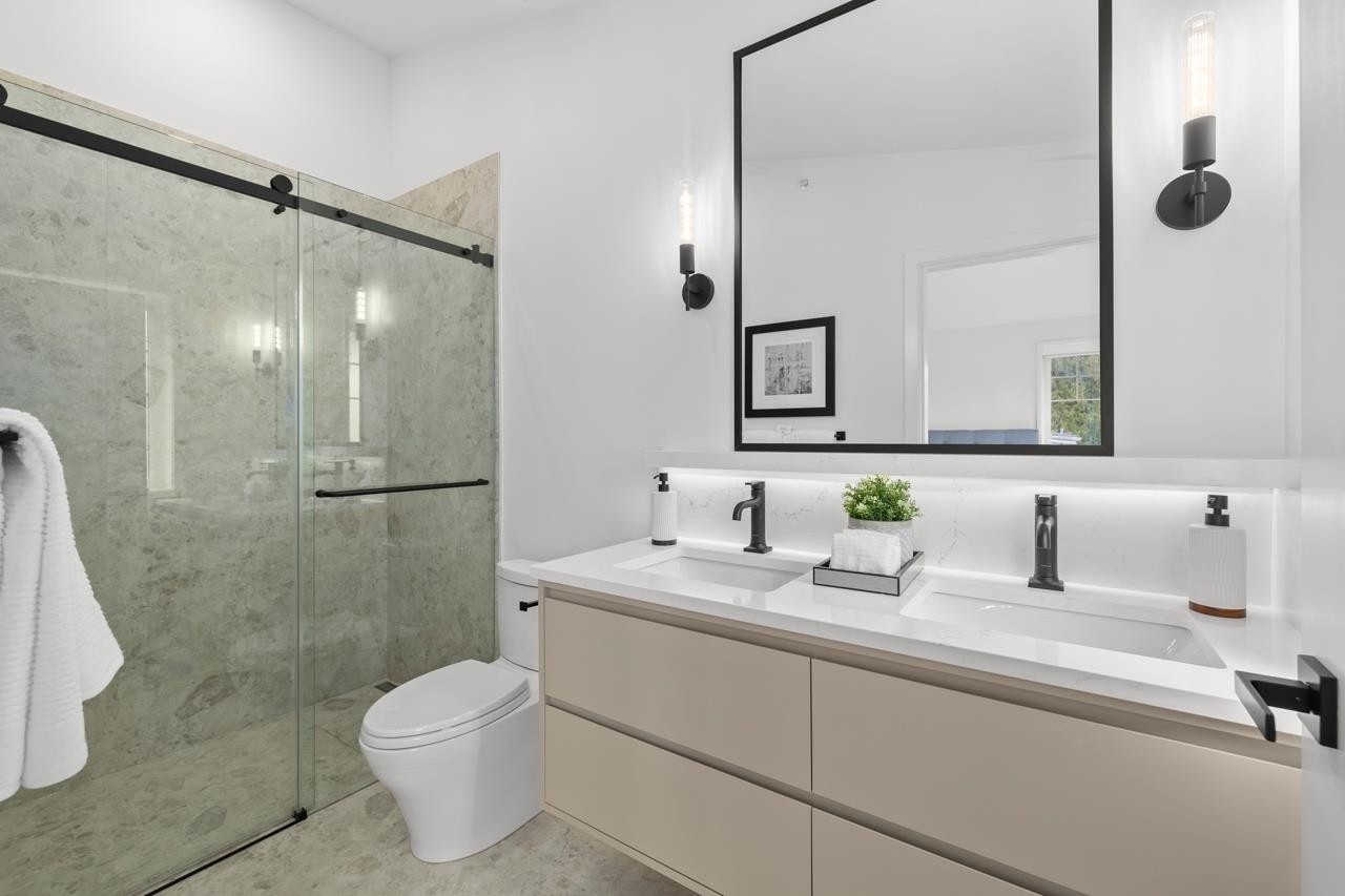 2438 49Th Avenue W, Vancouver, BC