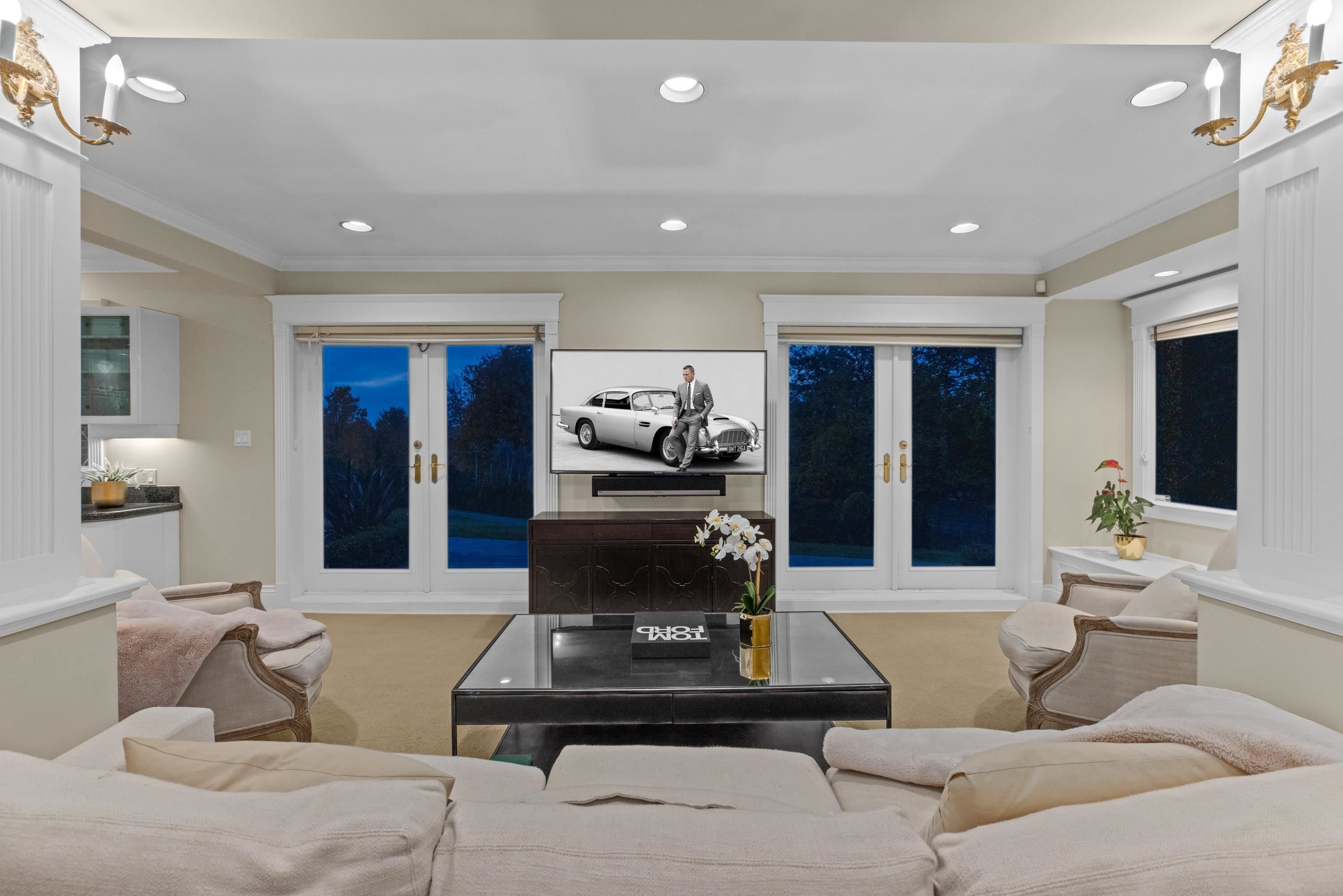 5550 Marine Drive Nw, Vancouver, BC