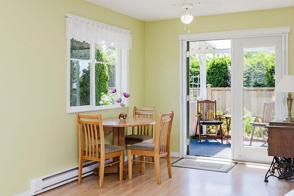 6317 Williams Place, Sechelt, BC