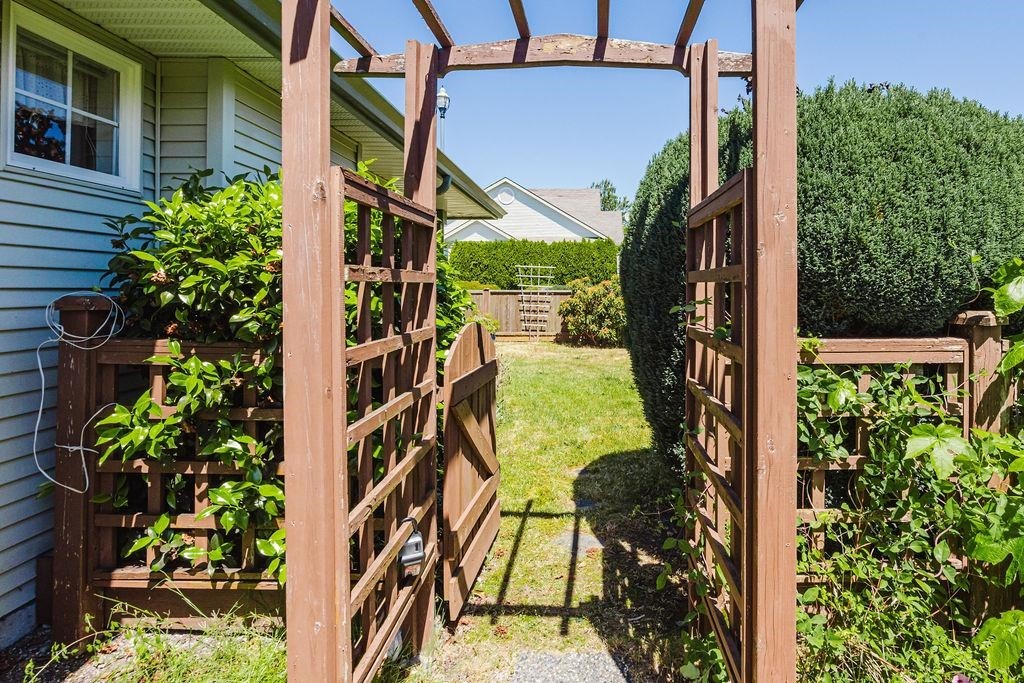 6317 Williams Place, Sechelt, BC