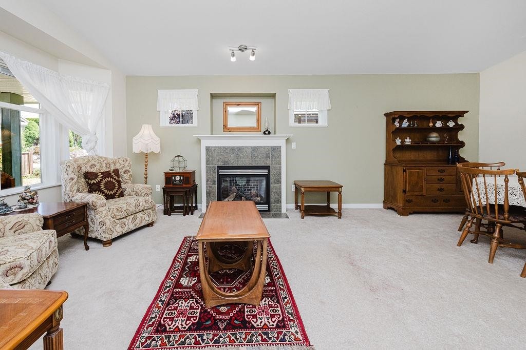 6317 Williams Place, Sechelt, BC