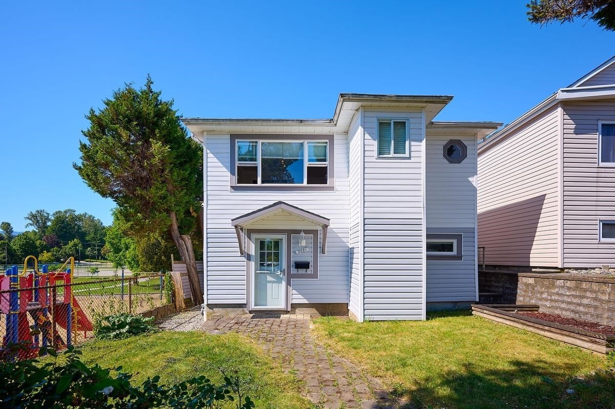 3081 Georgia Street E, Vancouver, BC