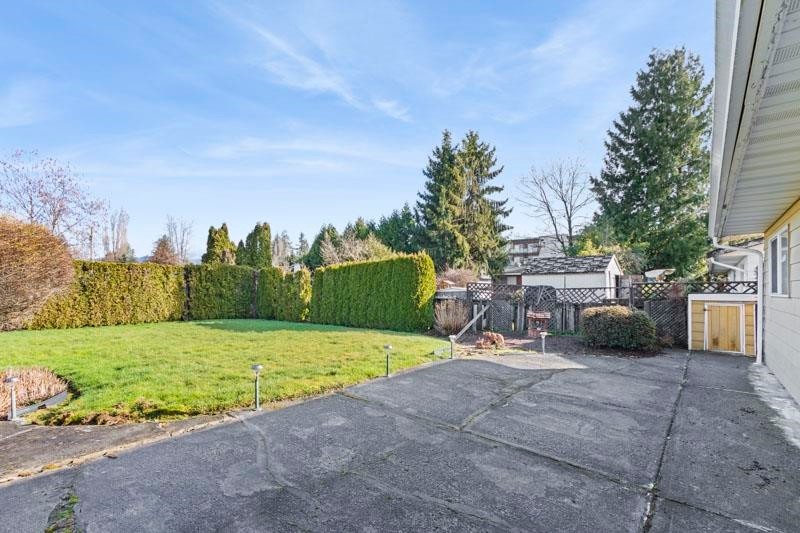 22641 Brown Avenue, Maple Ridge, BC
