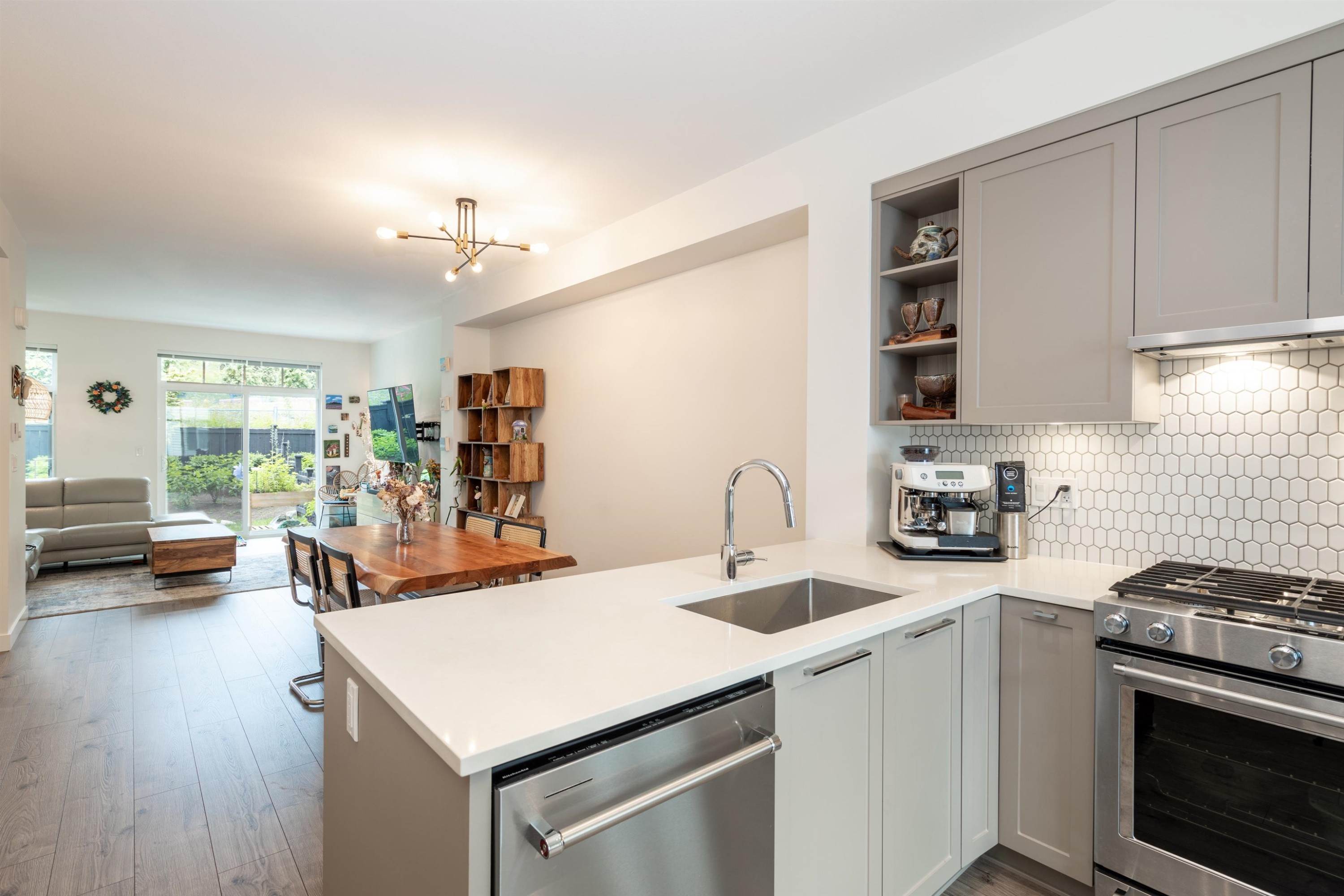 140-3565 Baycrest Avenue, Coquitlam, BC