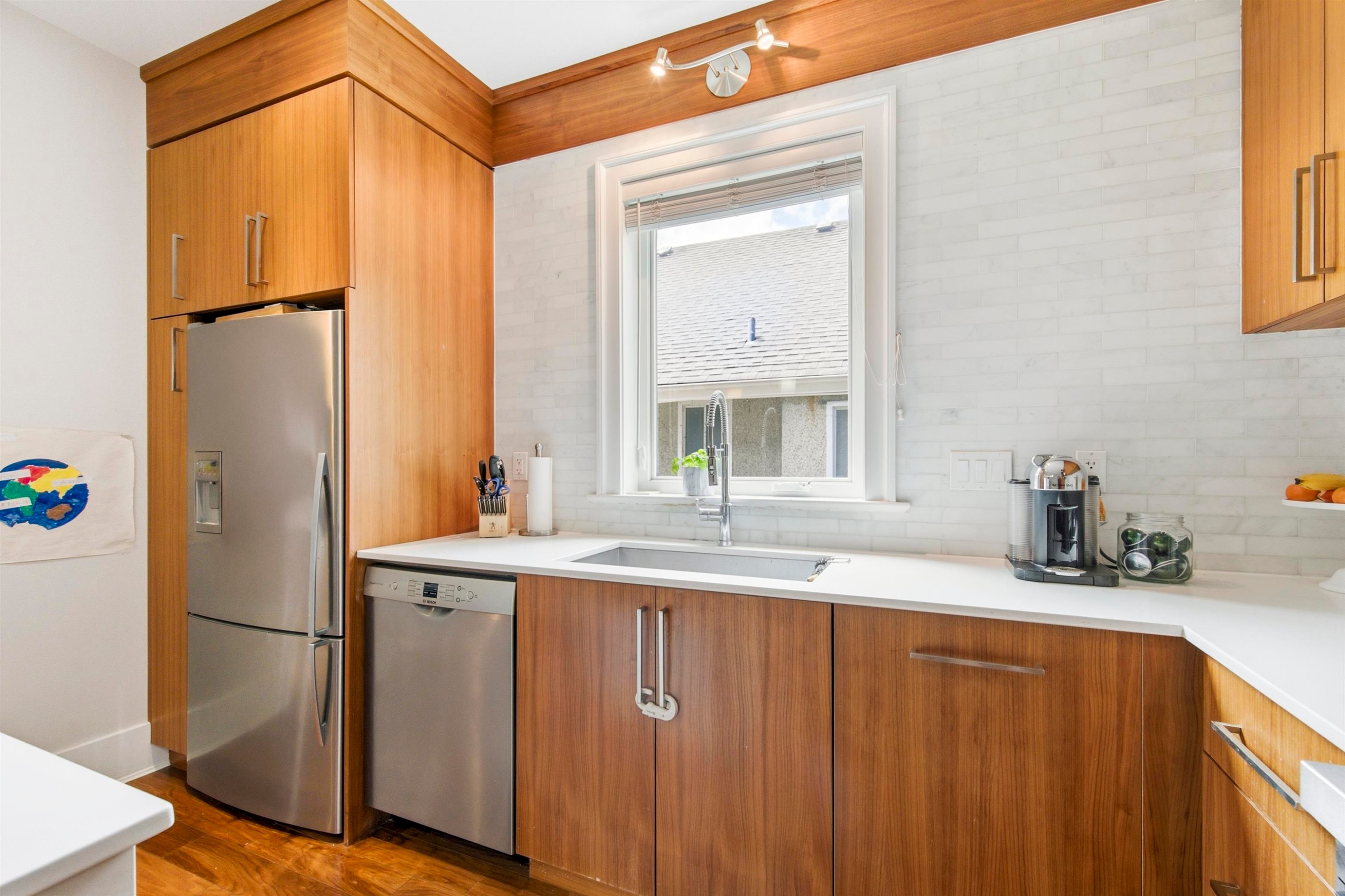 2436 8Th Avenue W, Vancouver, BC