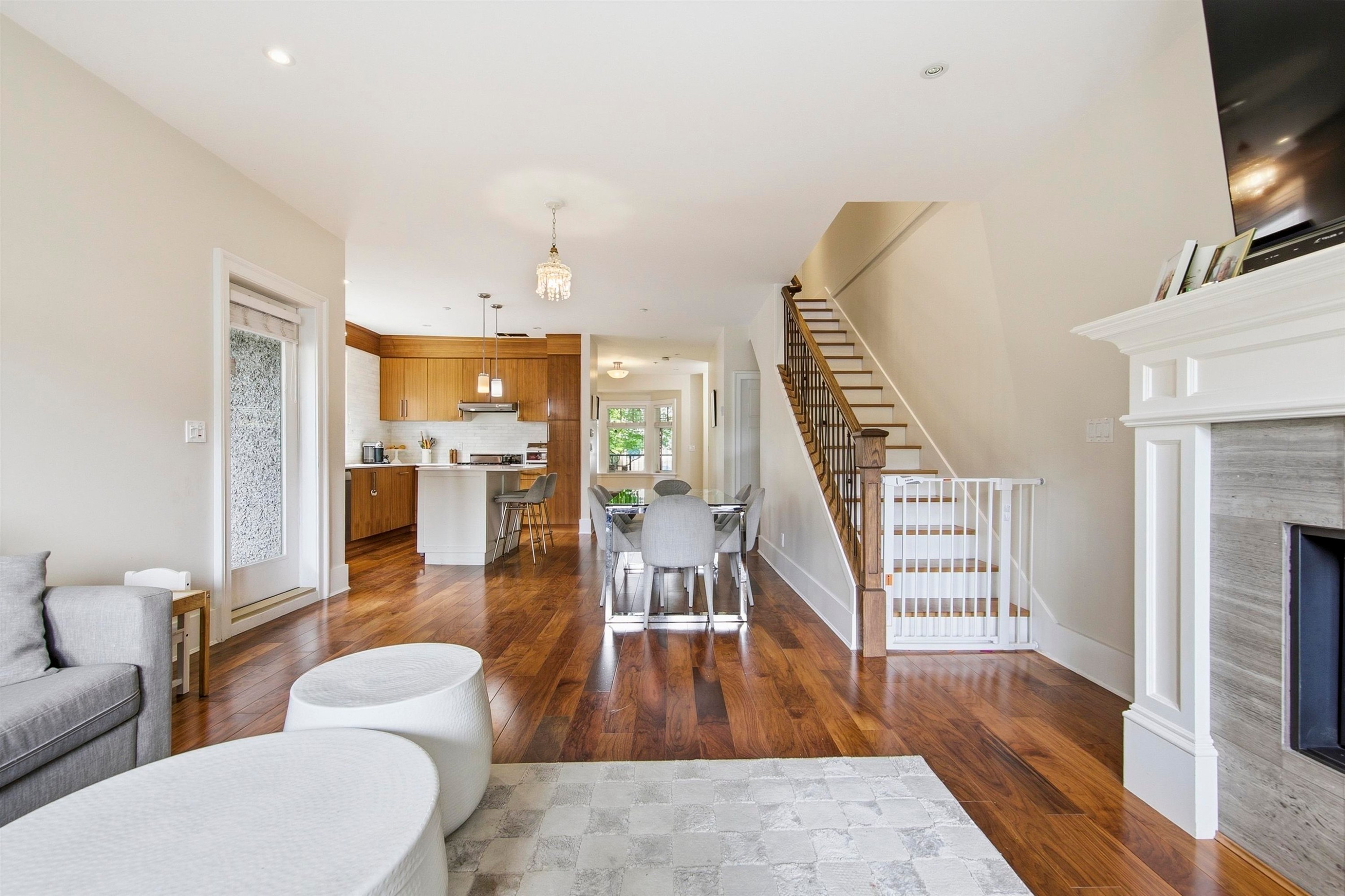 2436 8Th Avenue W, Vancouver, BC