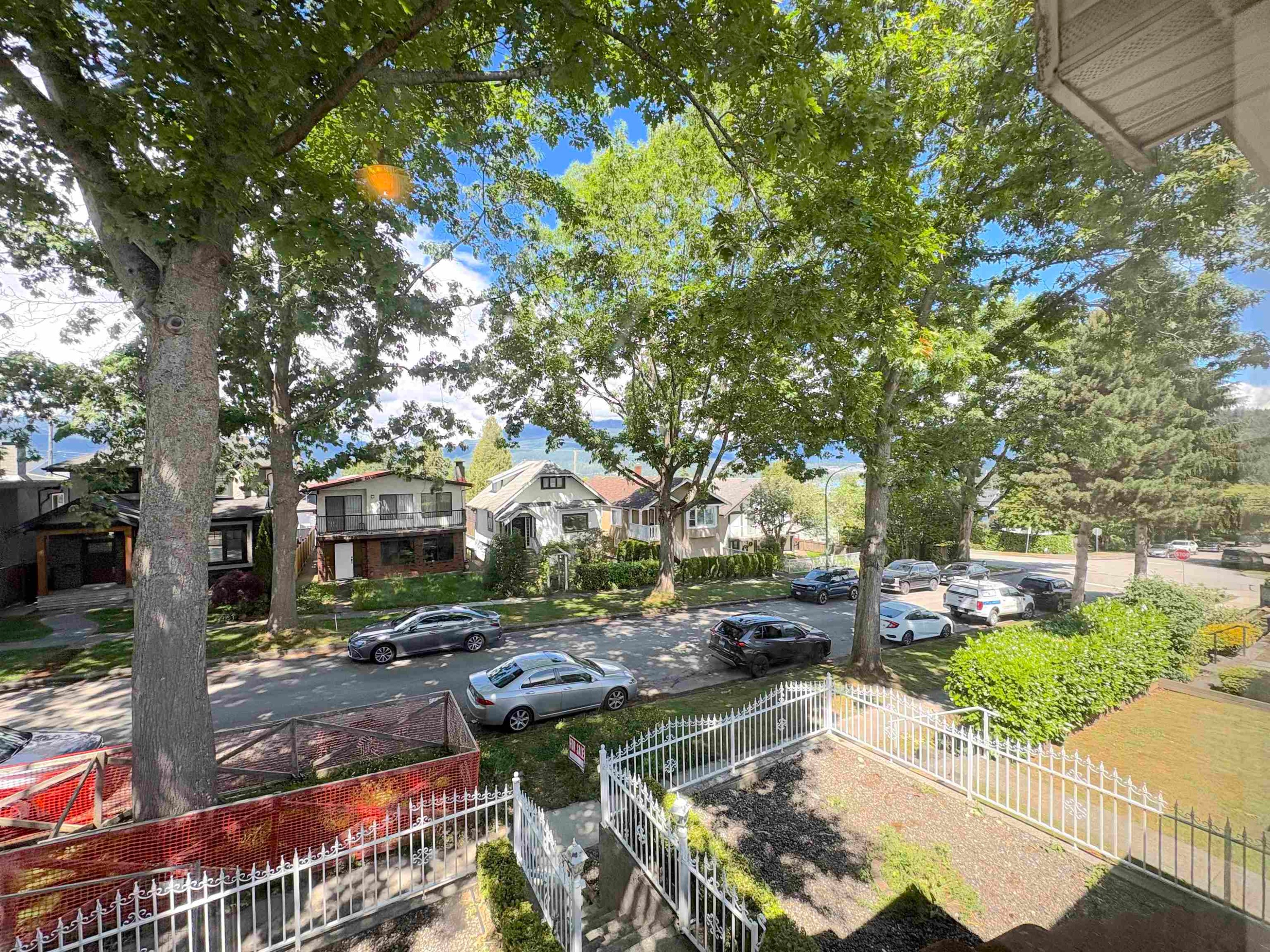 4156 Cambridge Street, Burnaby, BC - Outdoor