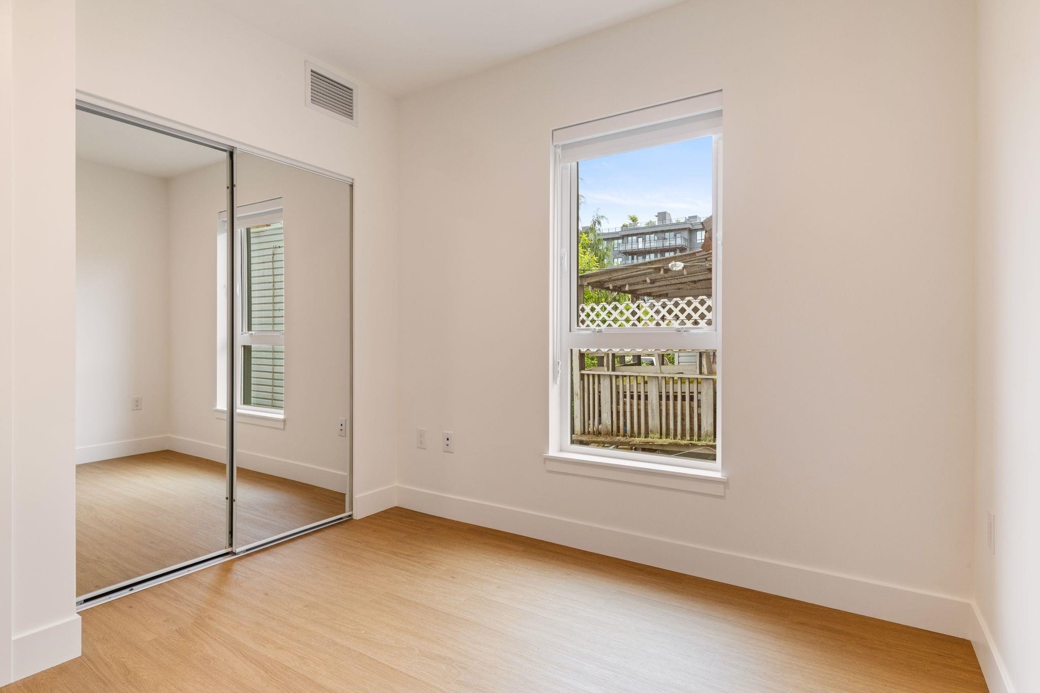 202-2235 Broadway E, Vancouver, BC