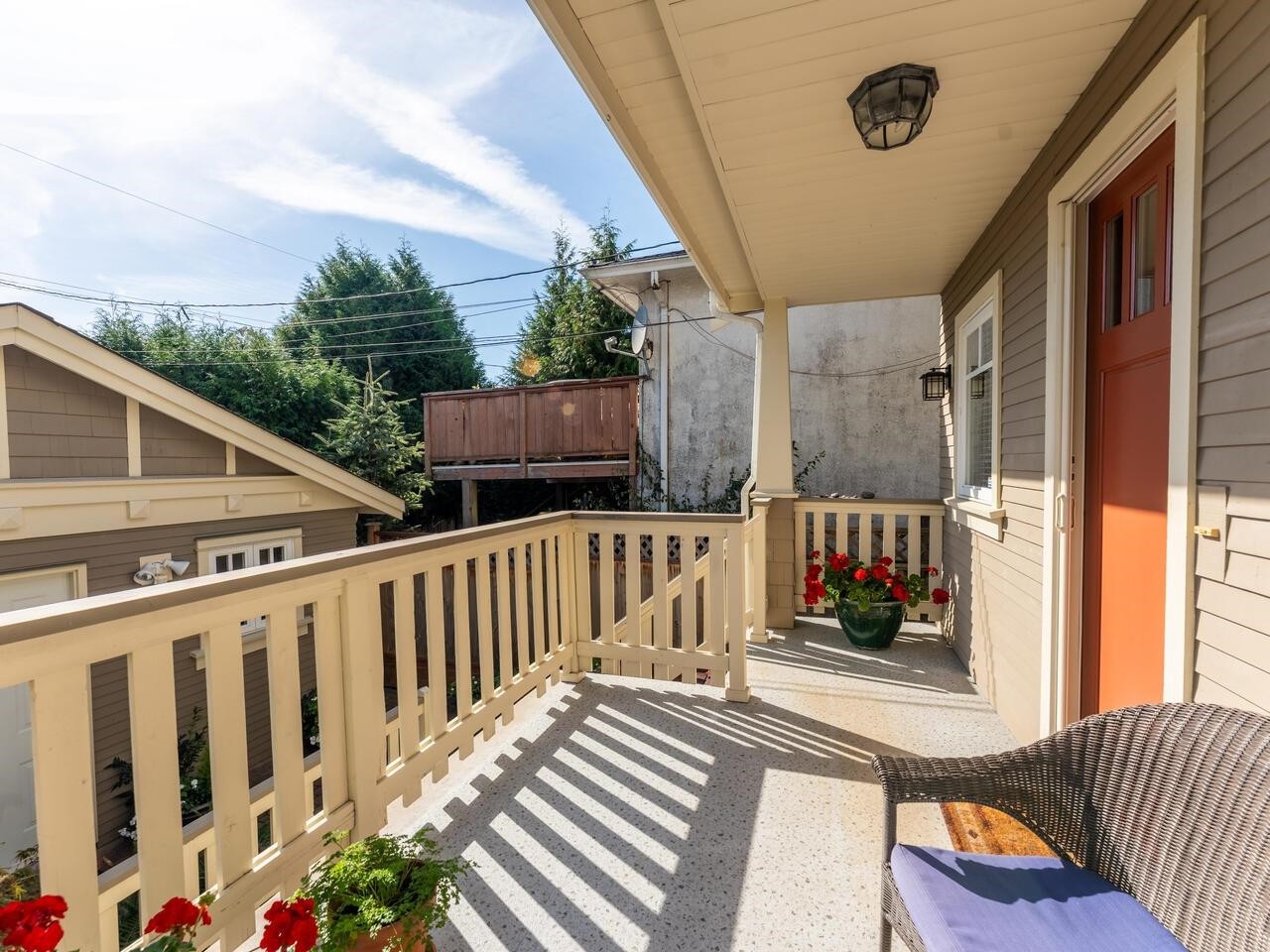 2144 4Th Avenue E, Vancouver, BC