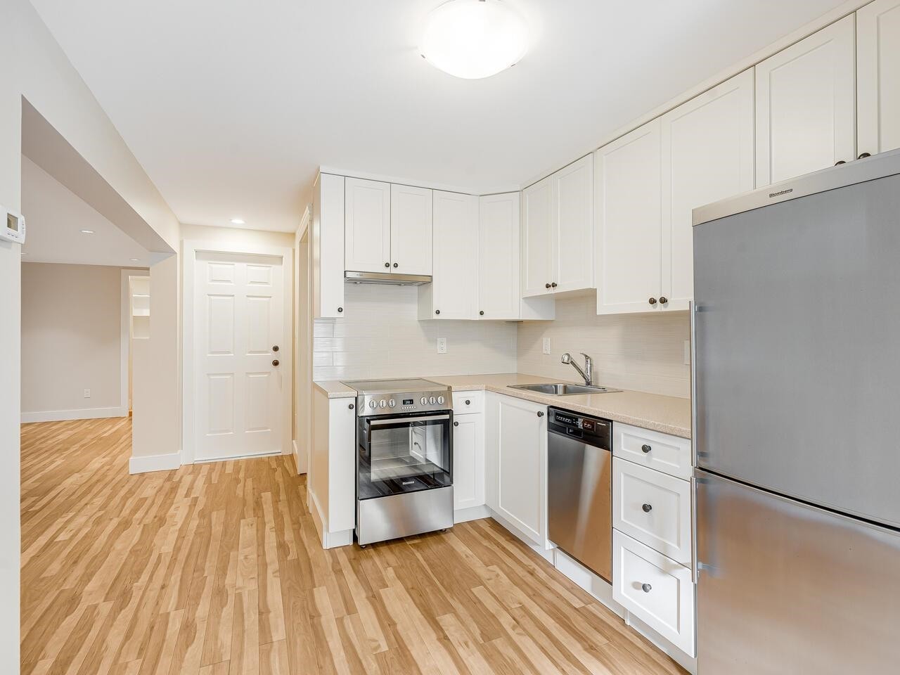 2144 4Th Avenue E, Vancouver, BC
