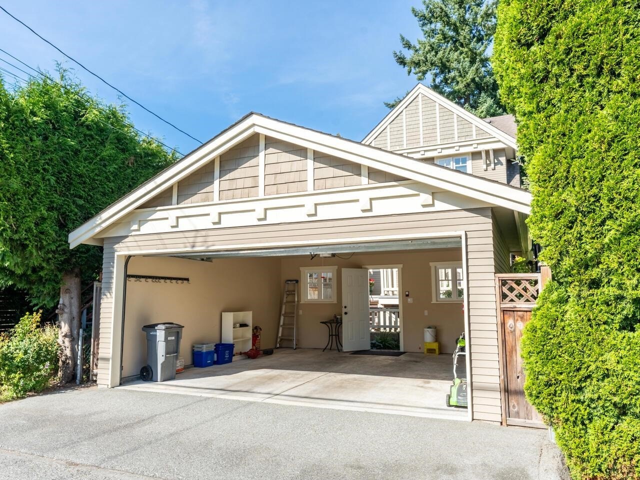 2144 4Th Avenue E, Vancouver, BC