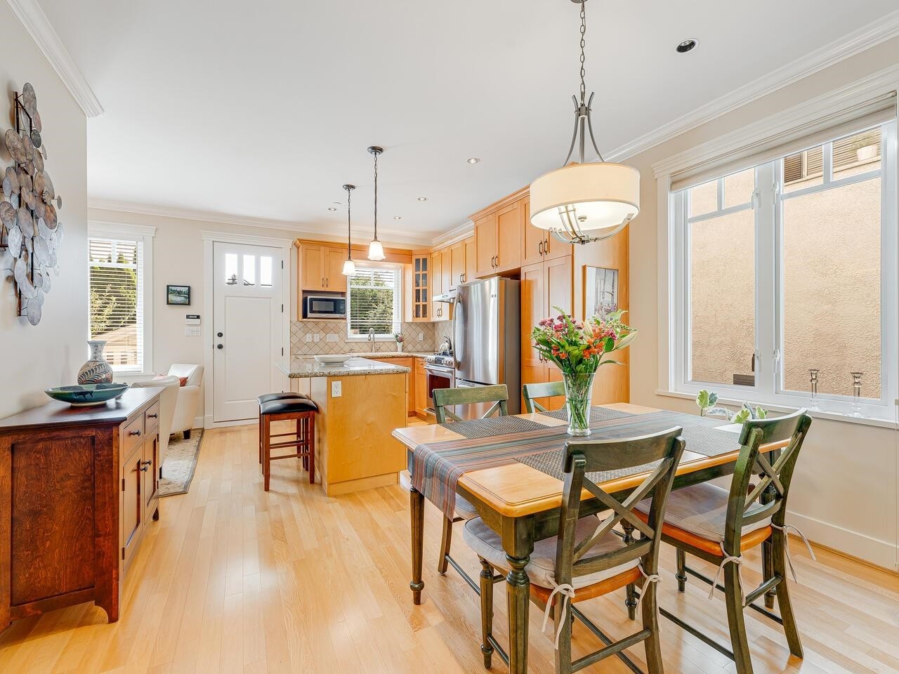 2144 4Th Avenue E, Vancouver, BC