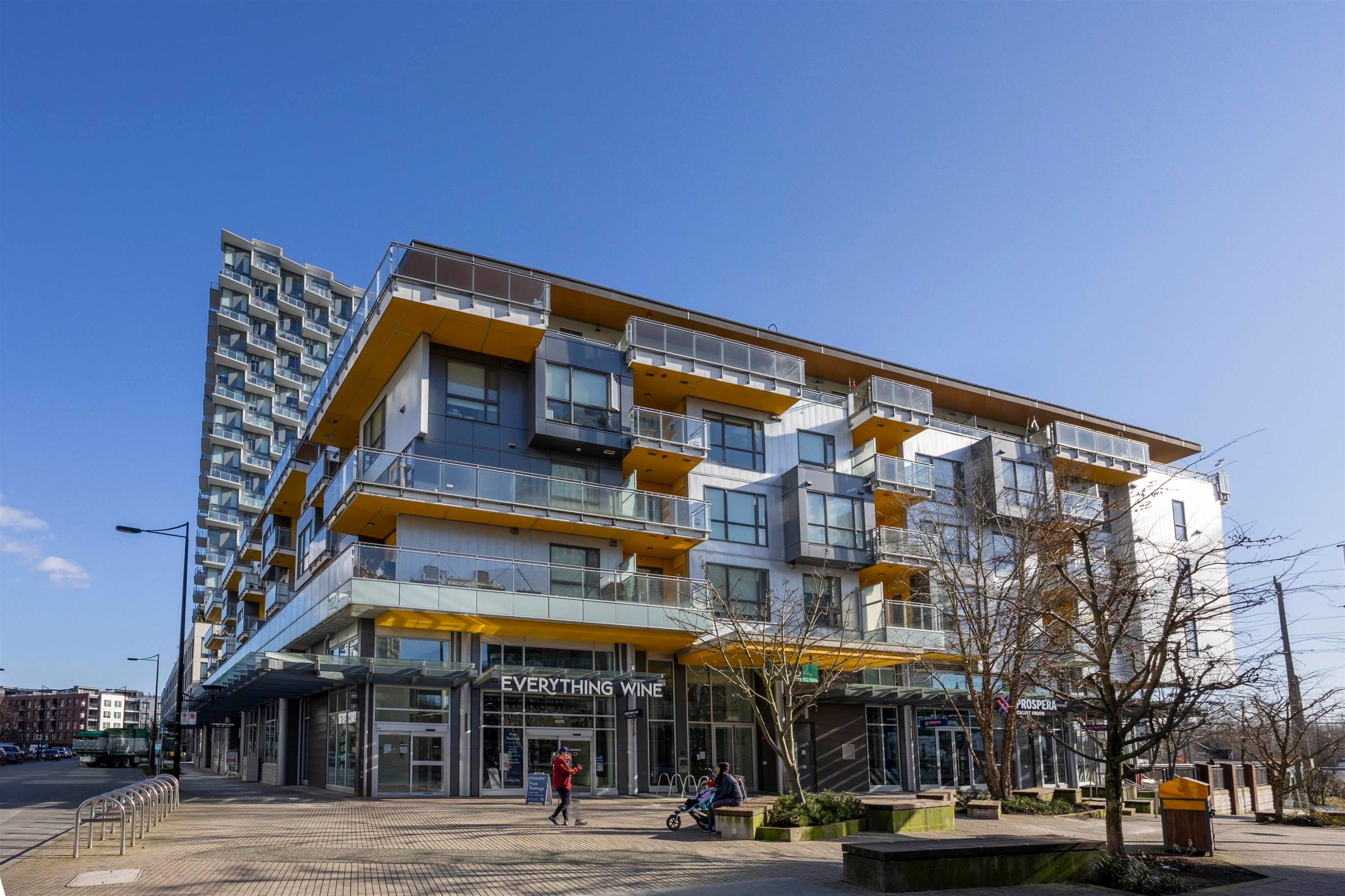 305-8580 River District Crossing, Vancouver, BC