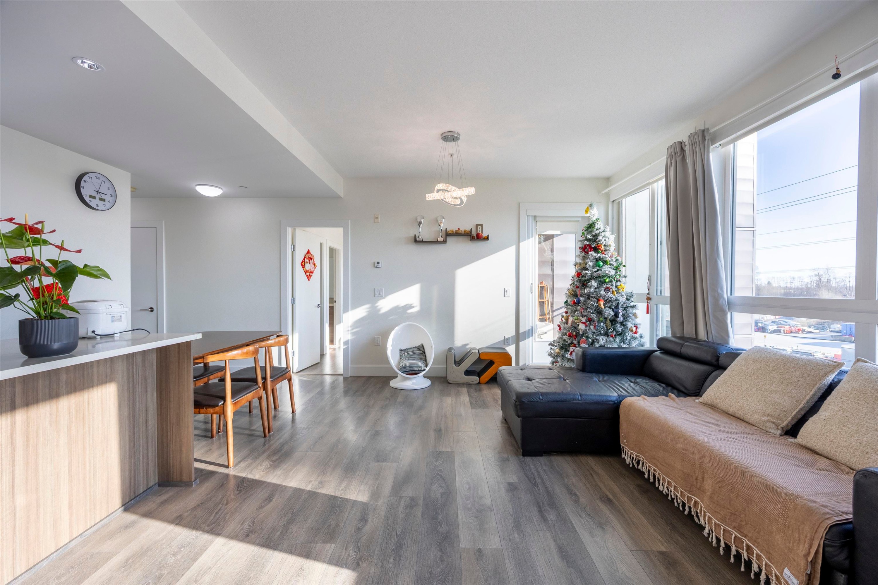 305-8580 River District Crossing, Vancouver, BC