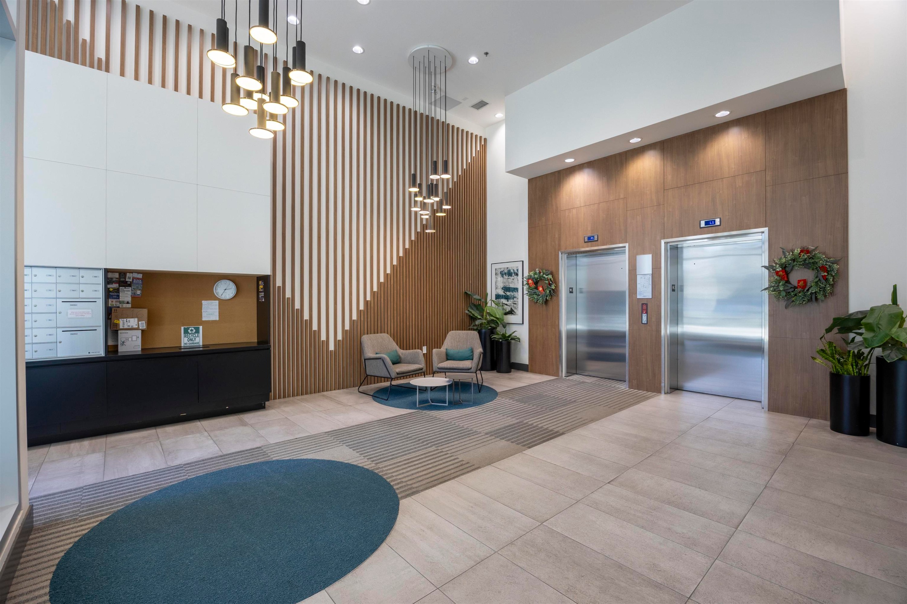 305-8580 River District Crossing, Vancouver, BC