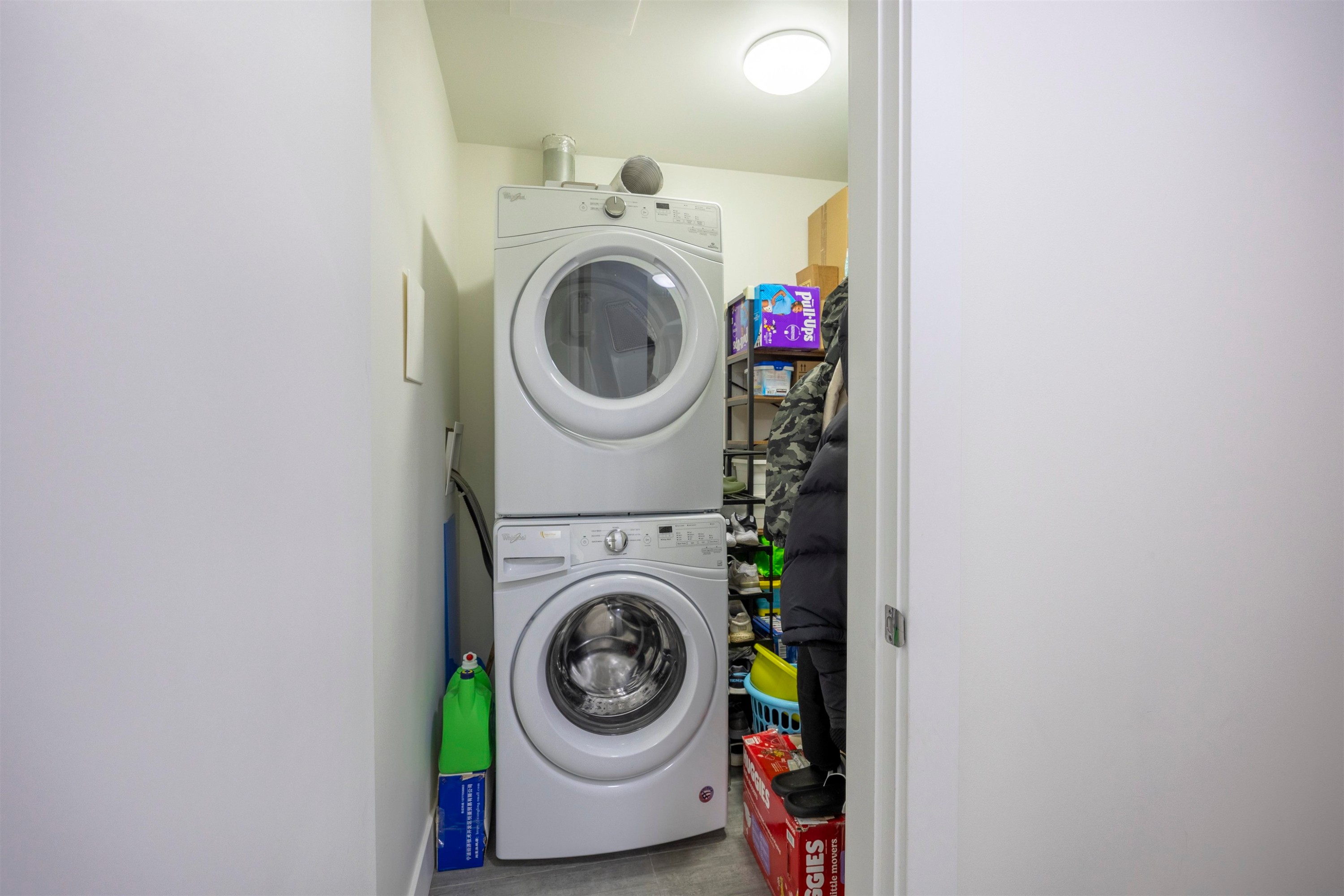 305-8580 River District Crossing, Vancouver, BC