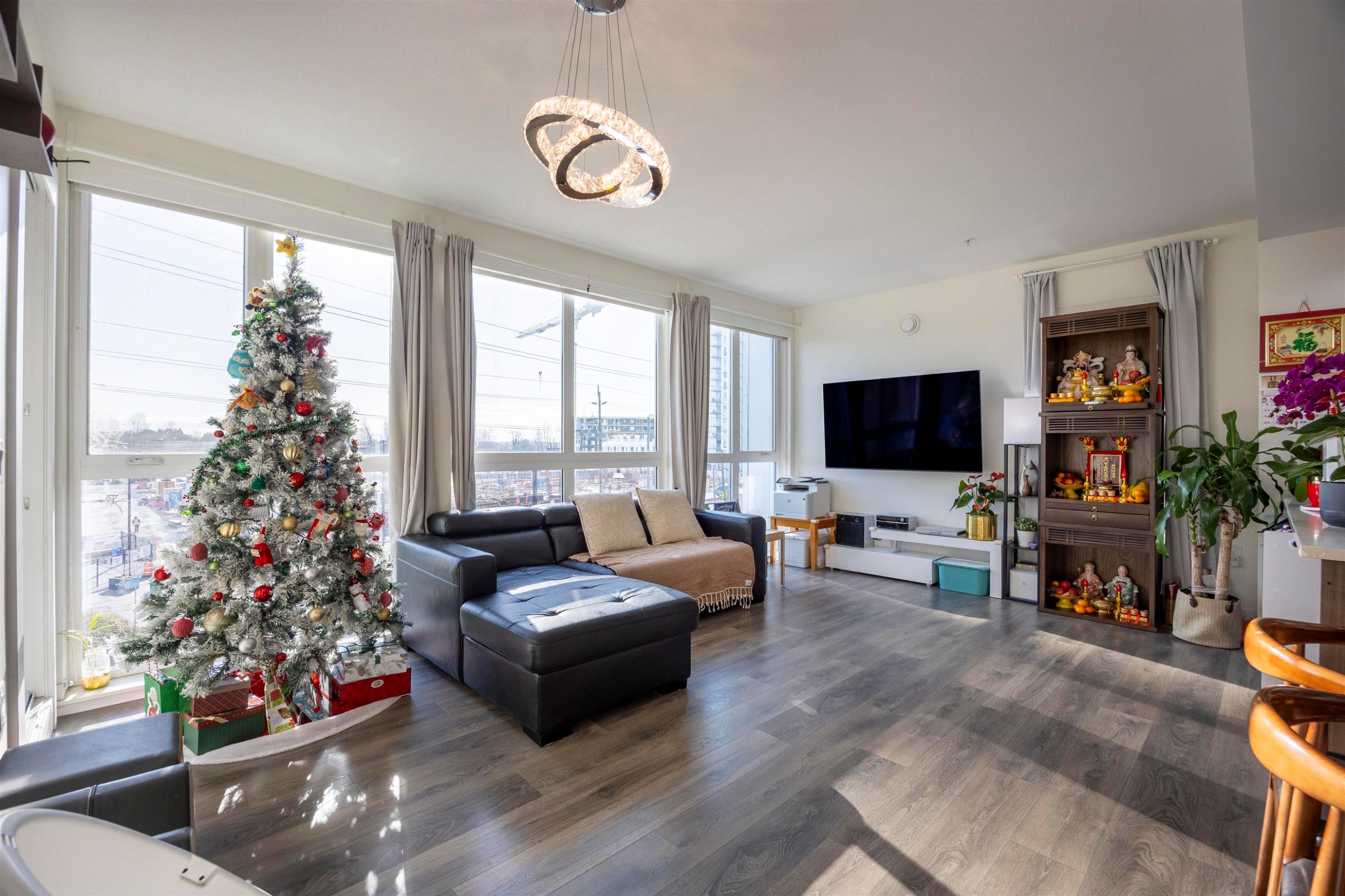 305-8580 River District Crossing, Vancouver, BC