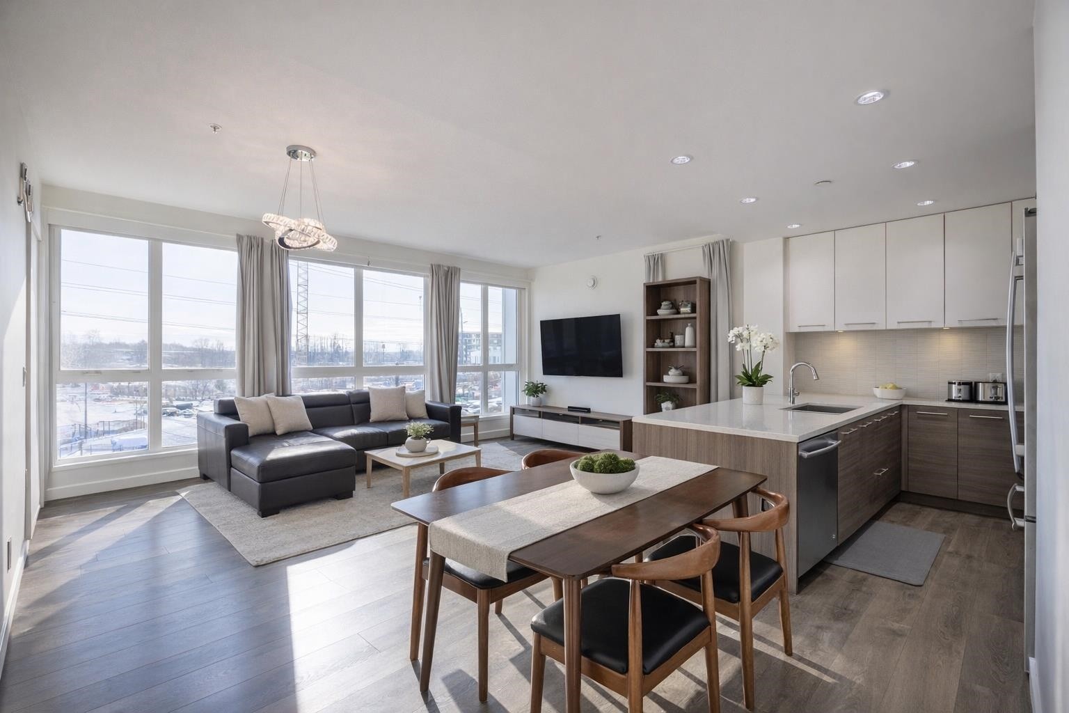 305-8580 River District Crossing, Vancouver, BC