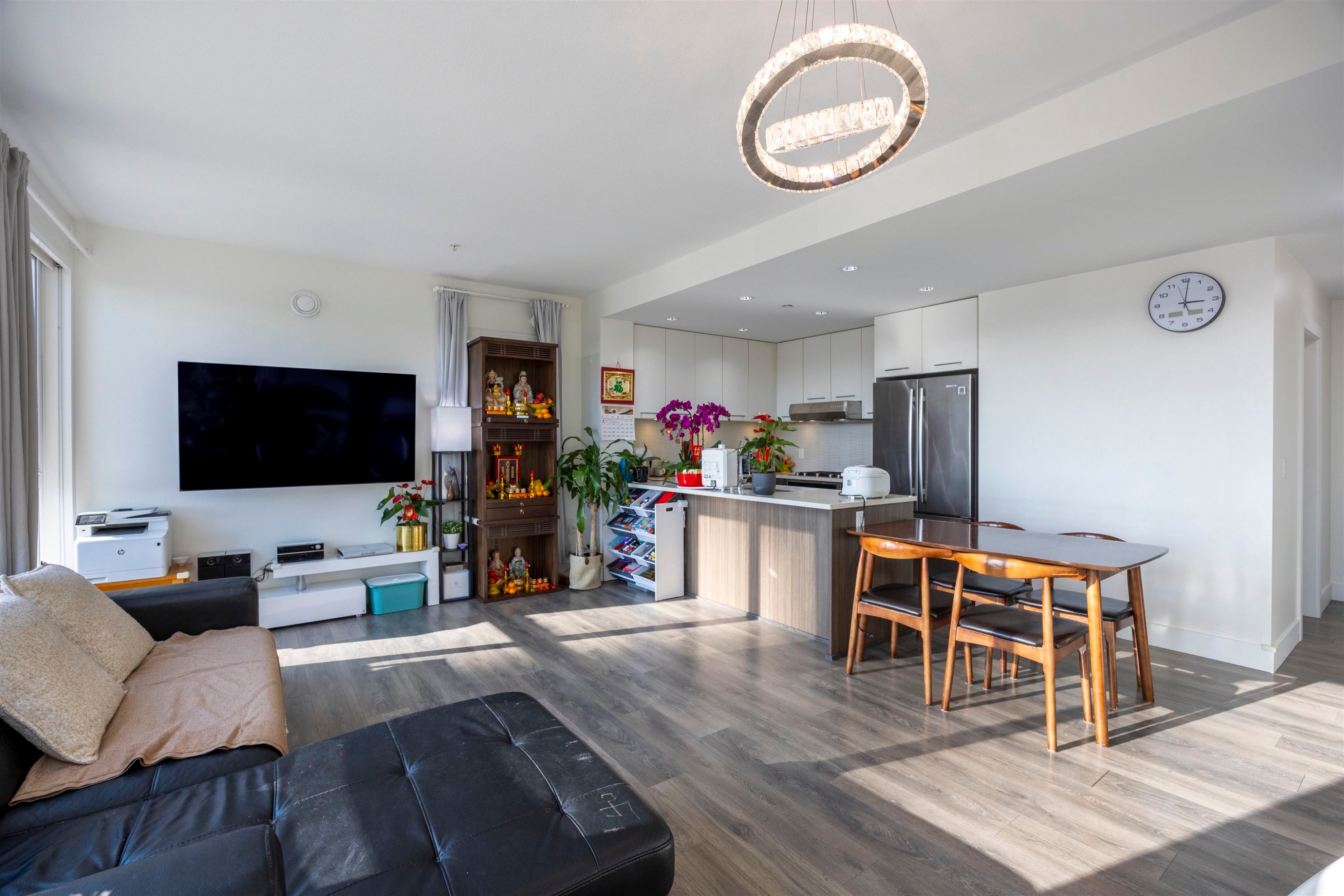 305-8580 River District Crossing, Vancouver, BC