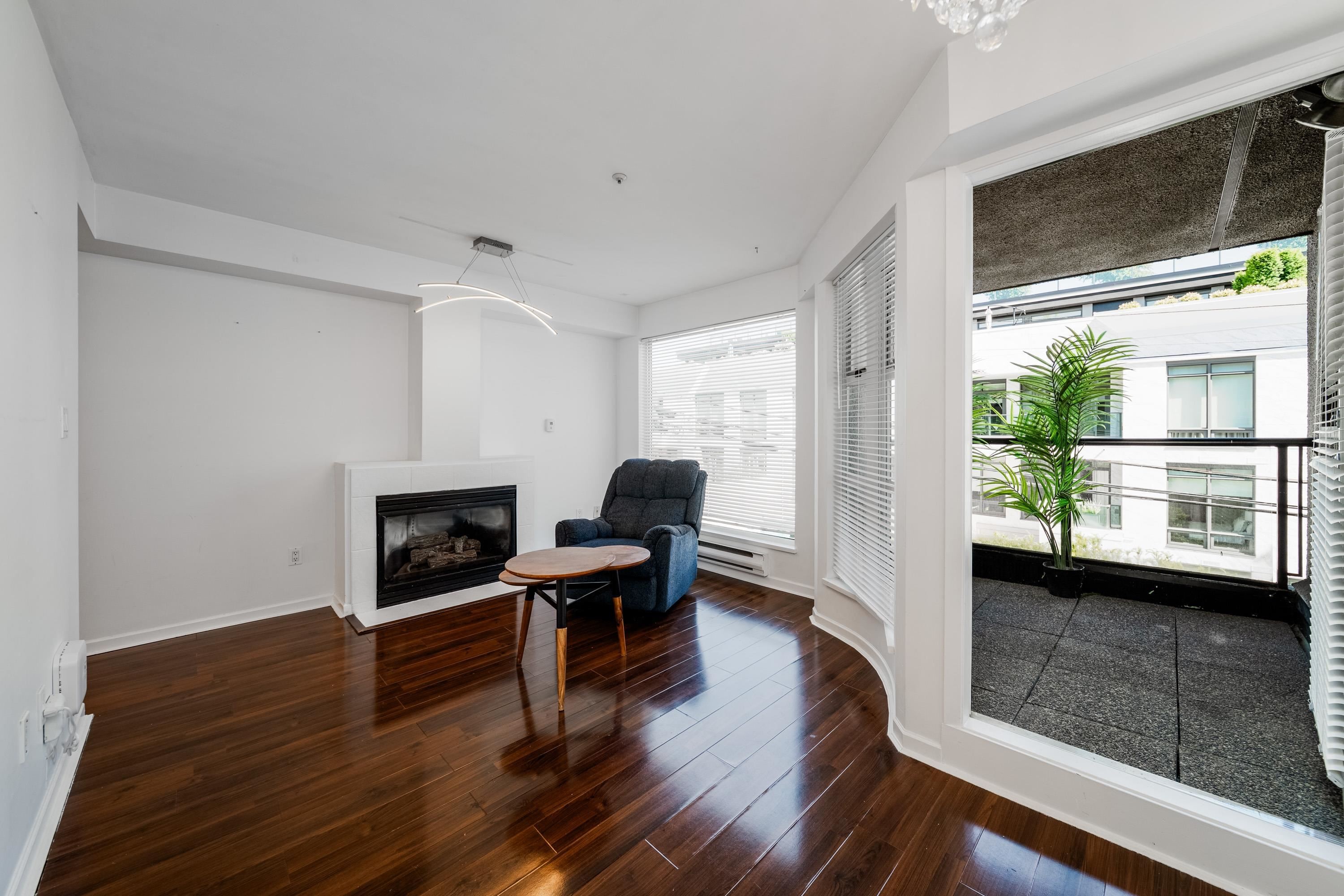 202-3673 11Th Avenue W, Vancouver, BC
