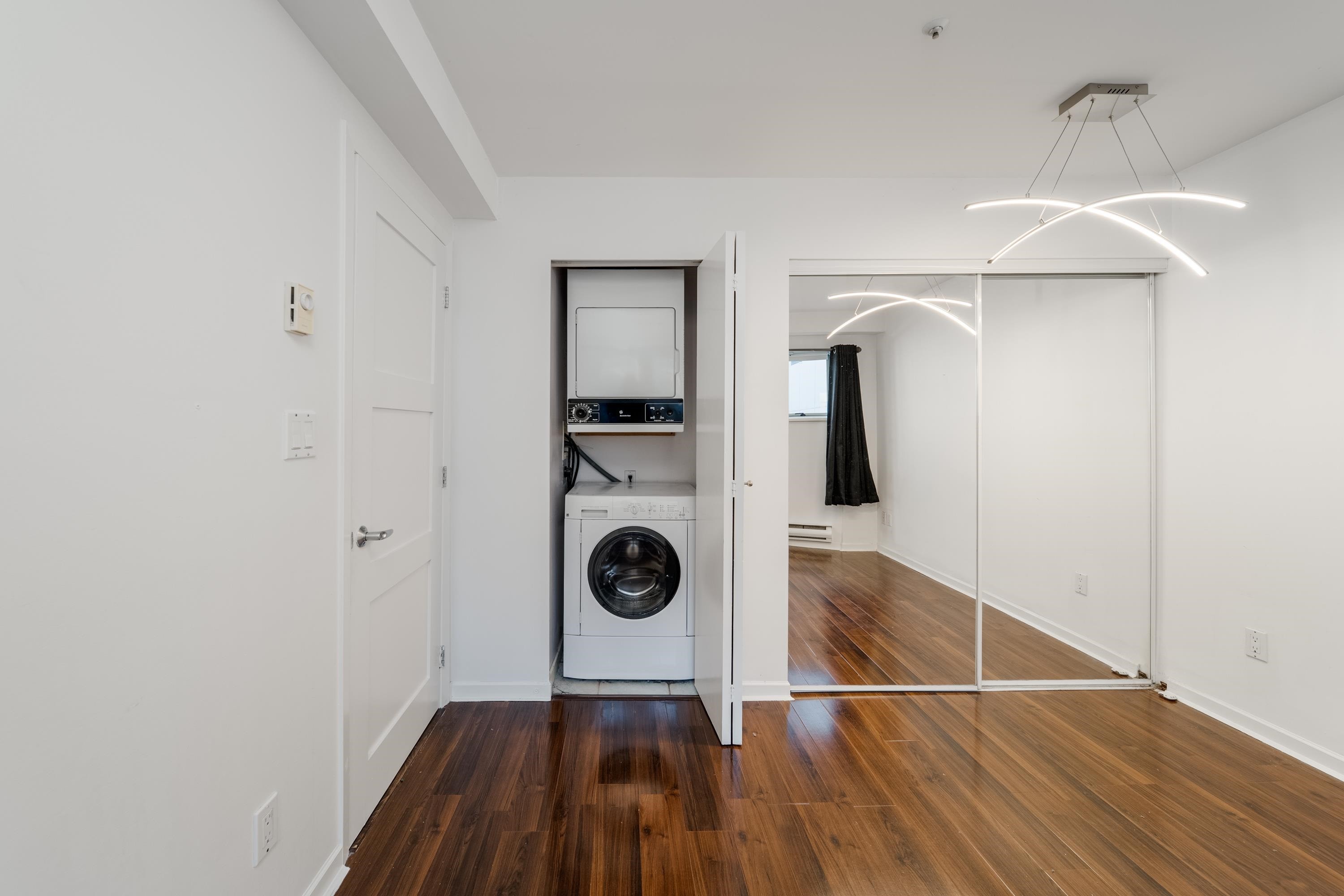 202-3673 11Th Avenue W, Vancouver, BC