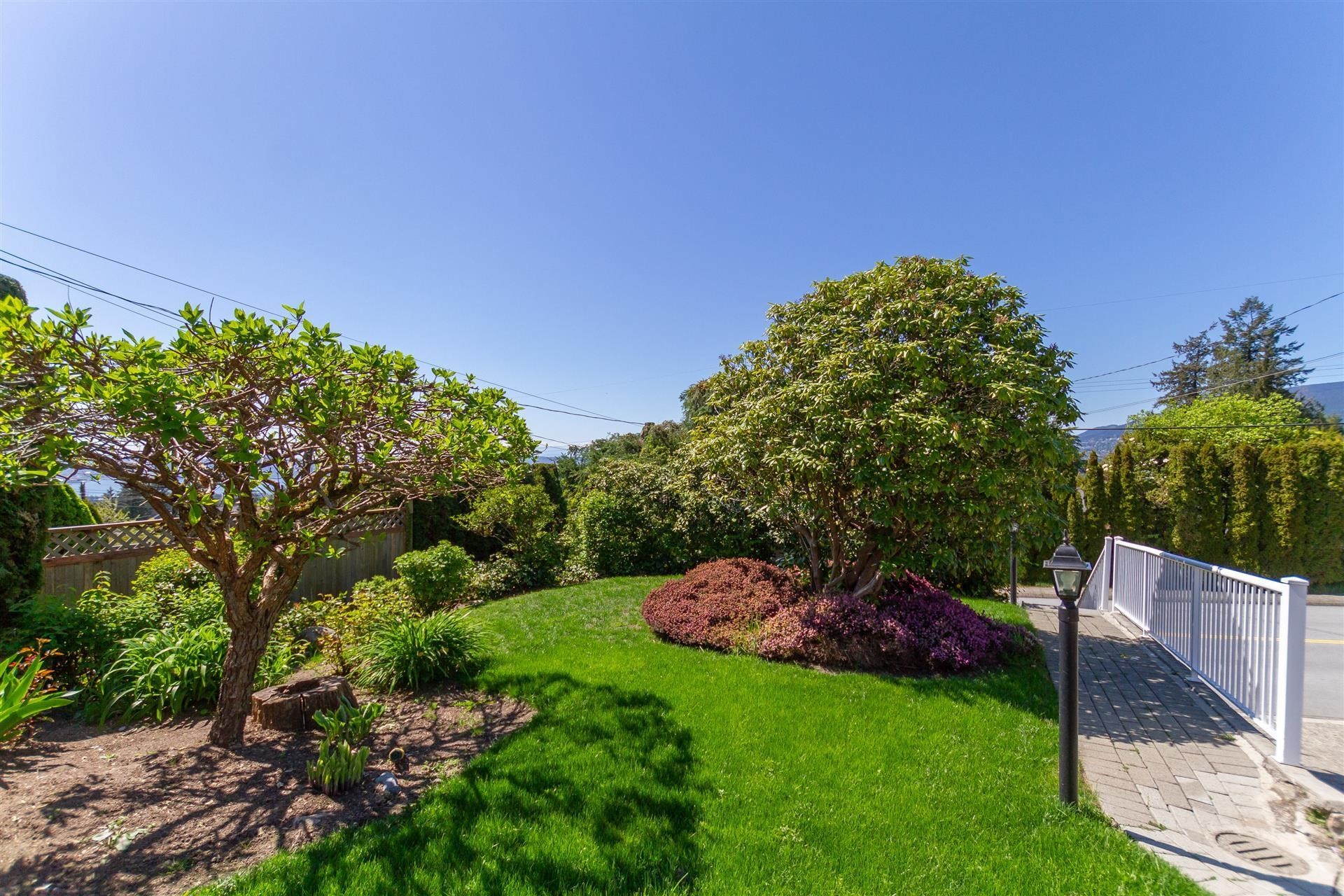 3782 Lonsdale Avenue, North Vancouver, BC