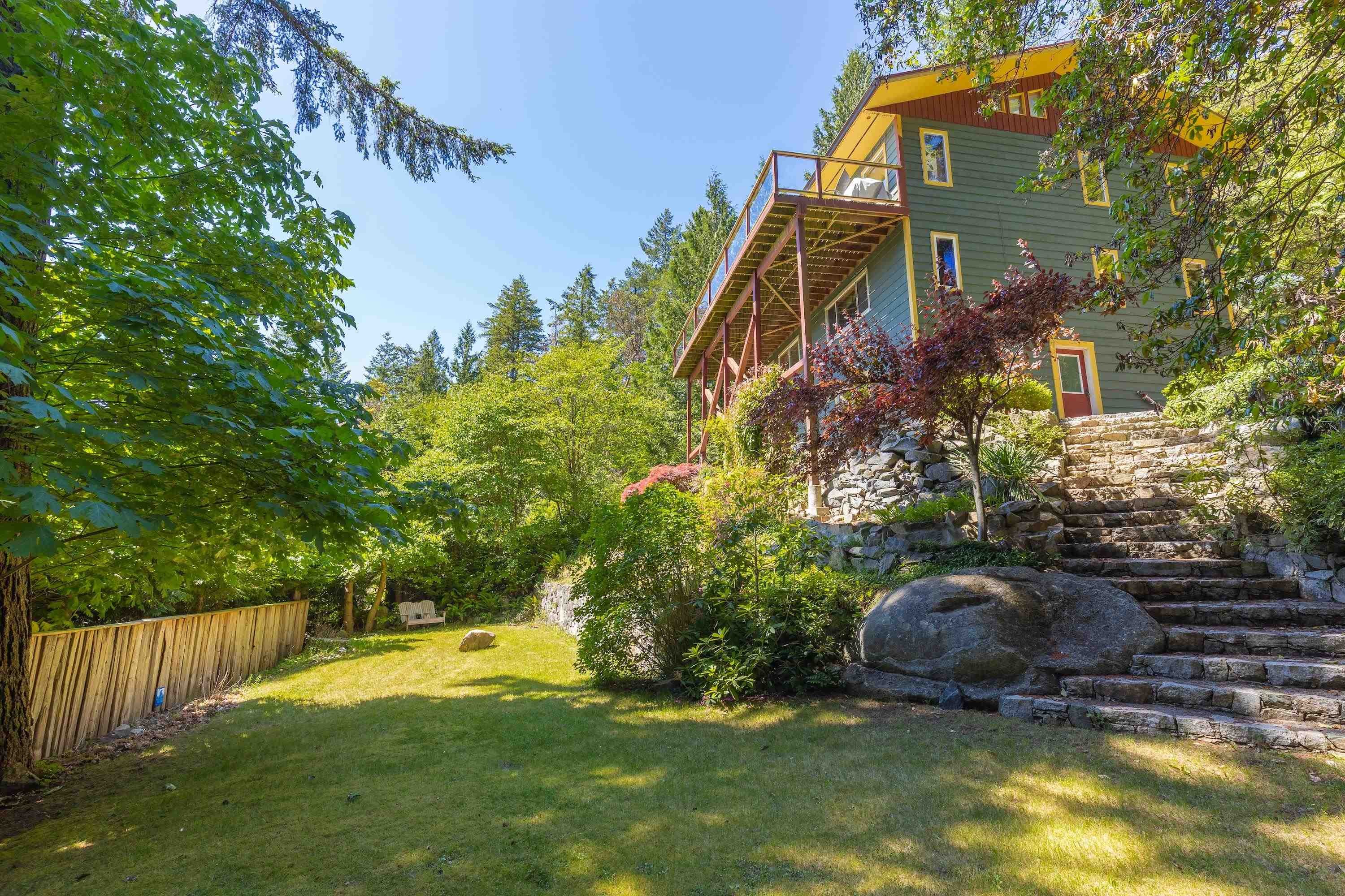 10085 Buccaneer Road, Halfmoon Bay, BC
