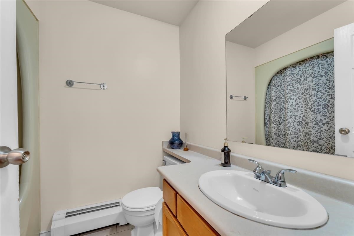 7266 17Th Avenue, Burnaby, BC