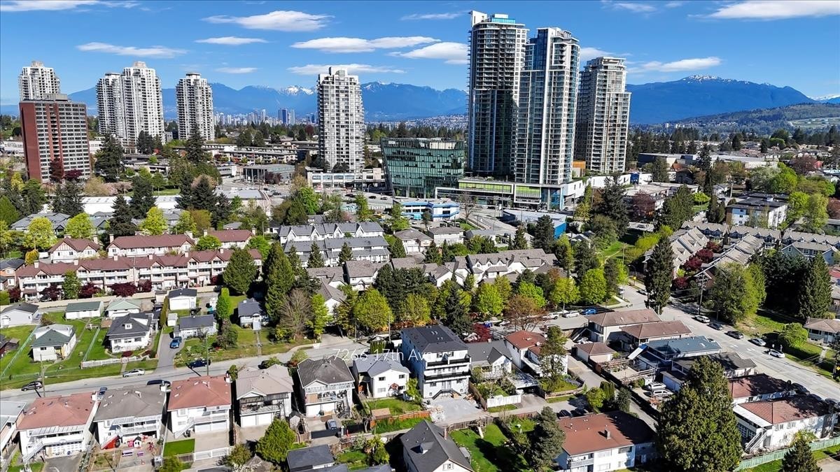 7266 17Th Avenue, Burnaby, BC