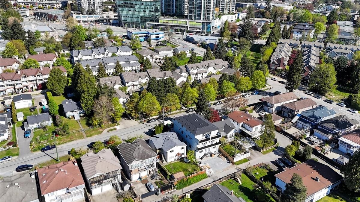 7266 17Th Avenue, Burnaby, BC